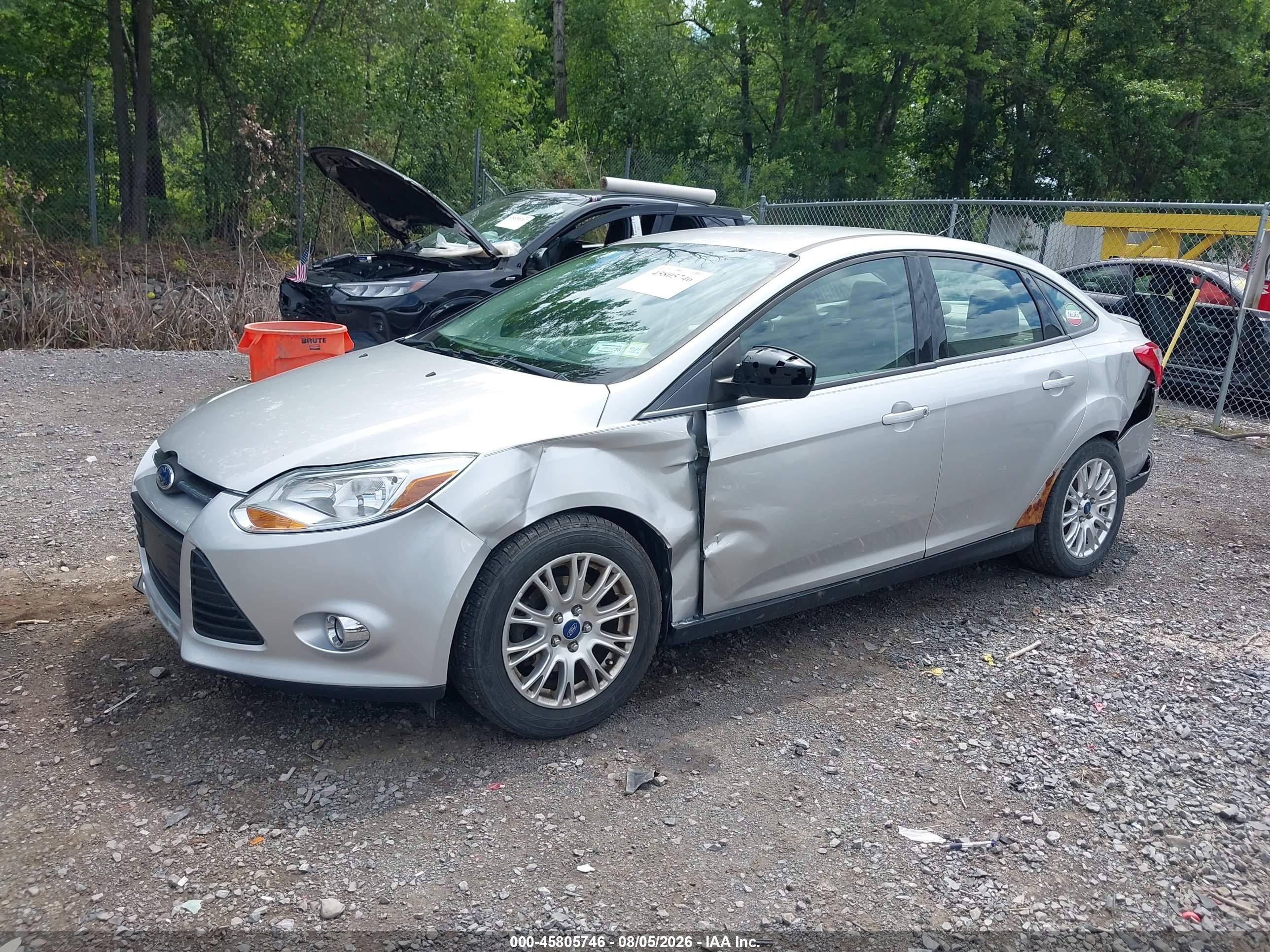 2012 Ford Focus Se Silver vin: 1FAHP3F24CL177989