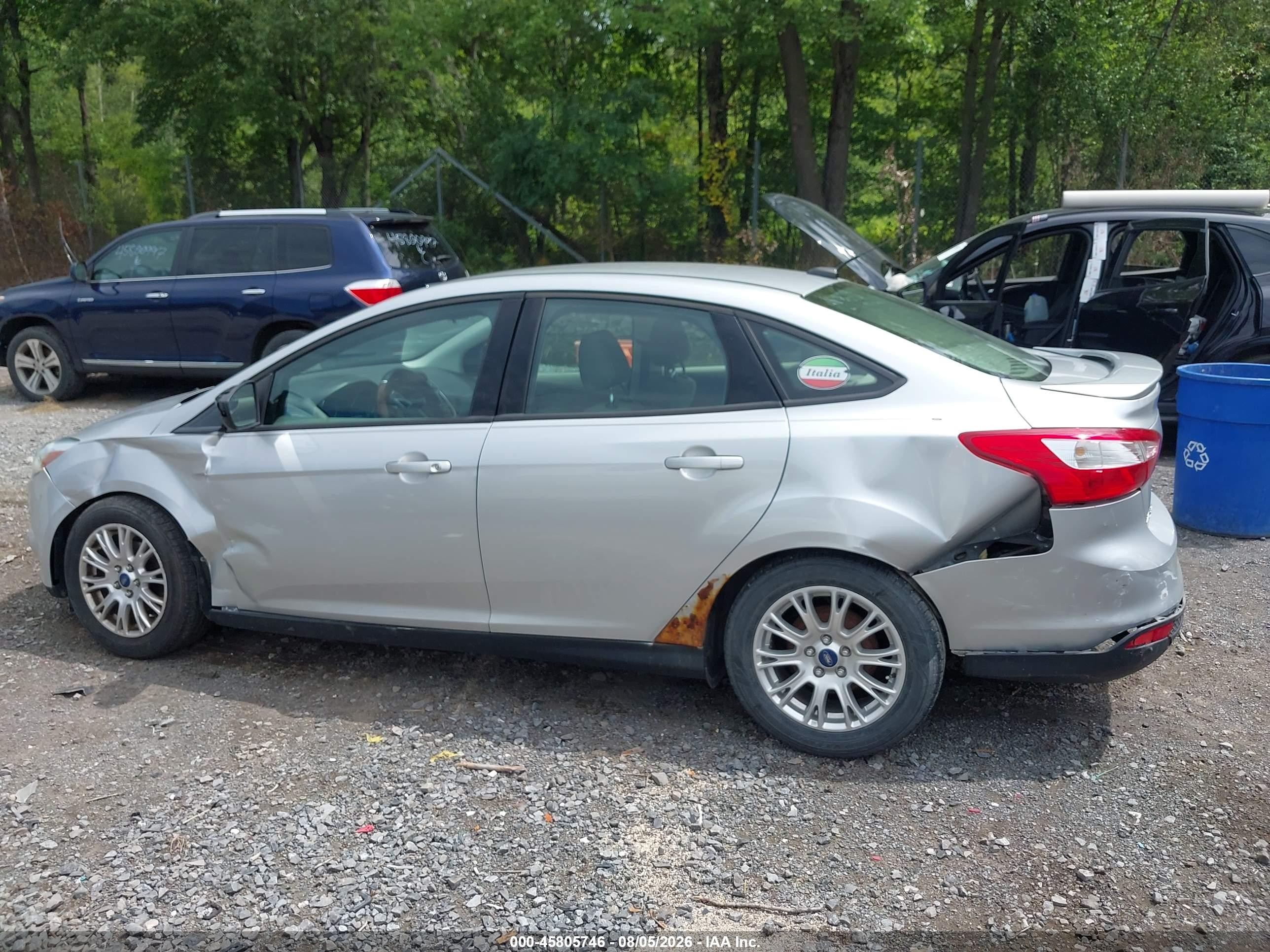 2012 Ford Focus Se Silver vin: 1FAHP3F24CL177989