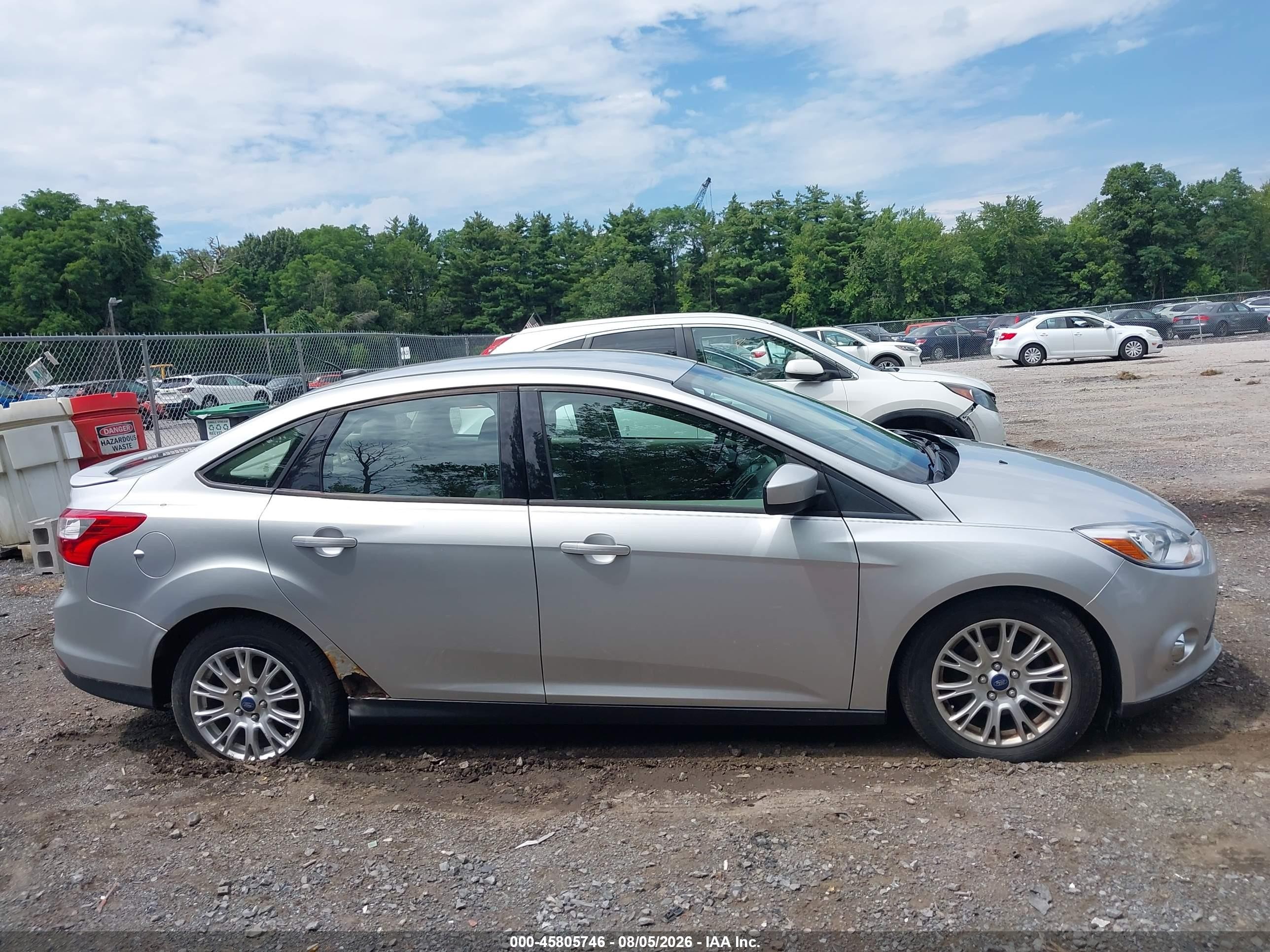 2012 Ford Focus Se Silver vin: 1FAHP3F24CL177989