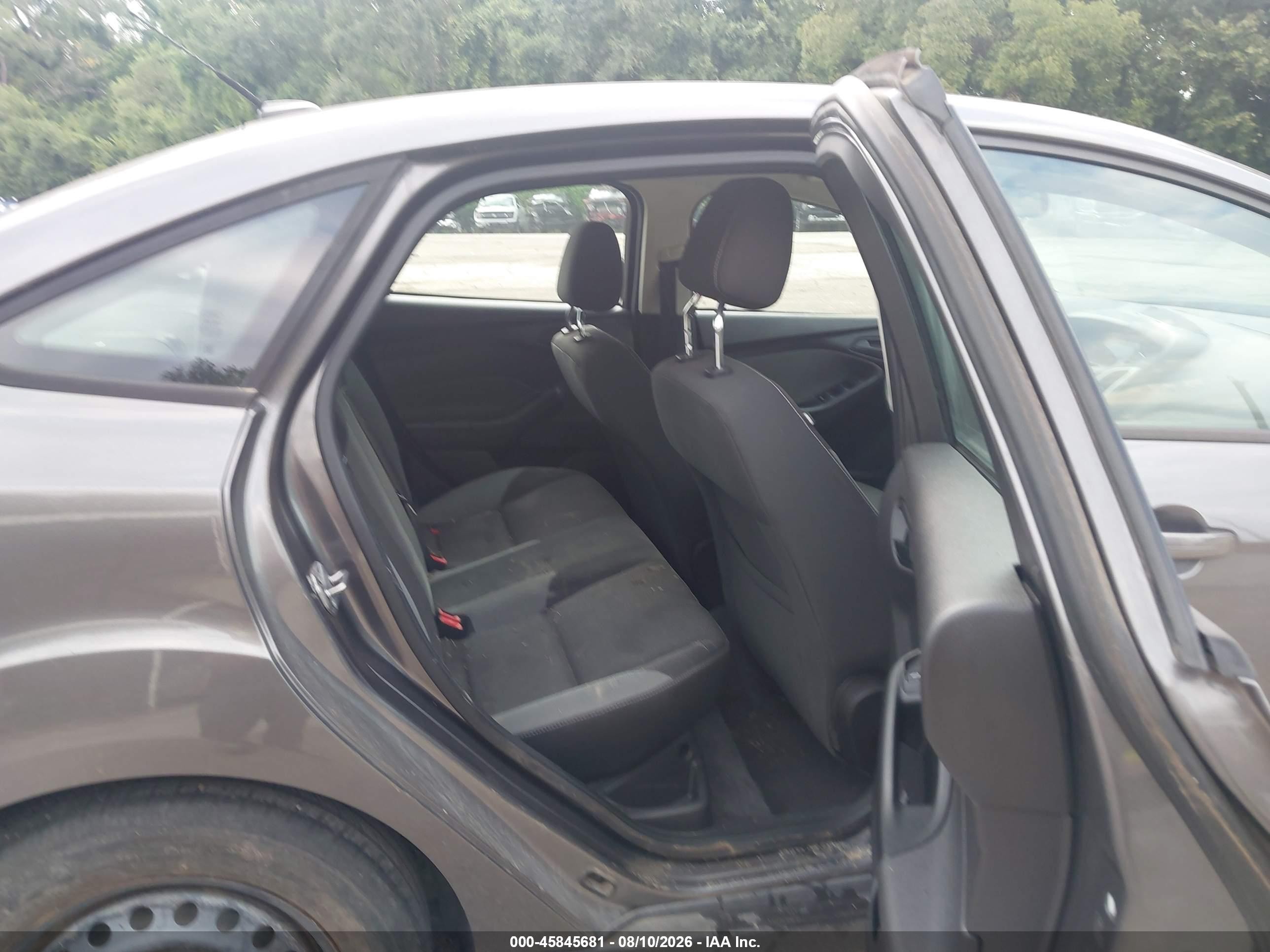 2012 Ford Focus Se Gray vin: 1FAHP3F24CL179659