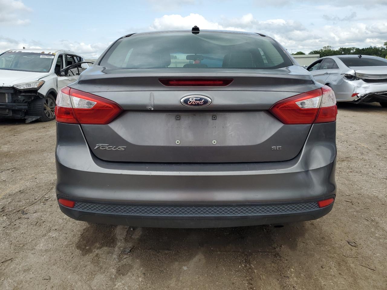 2012 Ford Focus Se Gray vin: 1FAHP3F24CL196476
