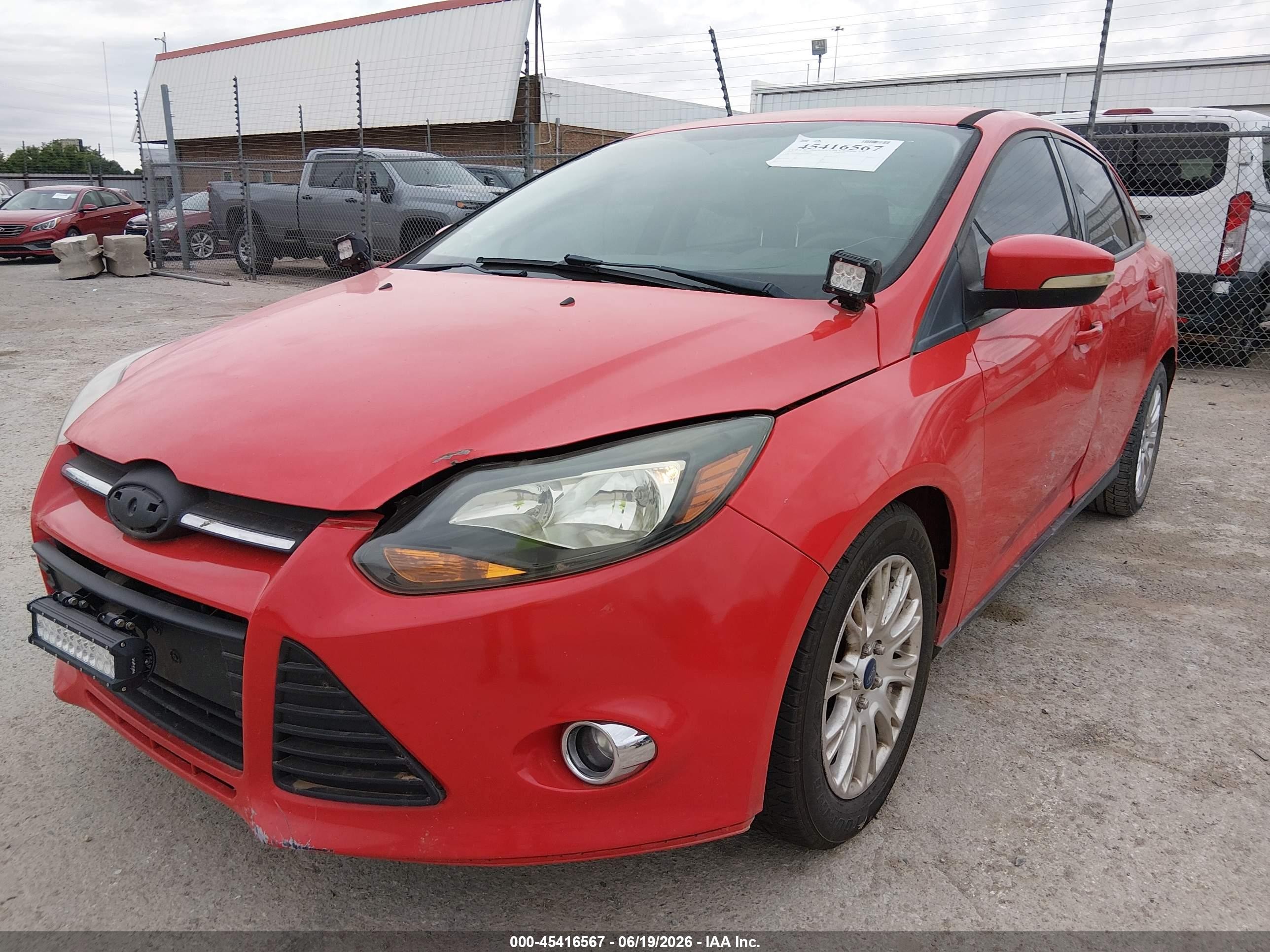 2012 Ford Focus Se Red vin: 1FAHP3F24CL204267