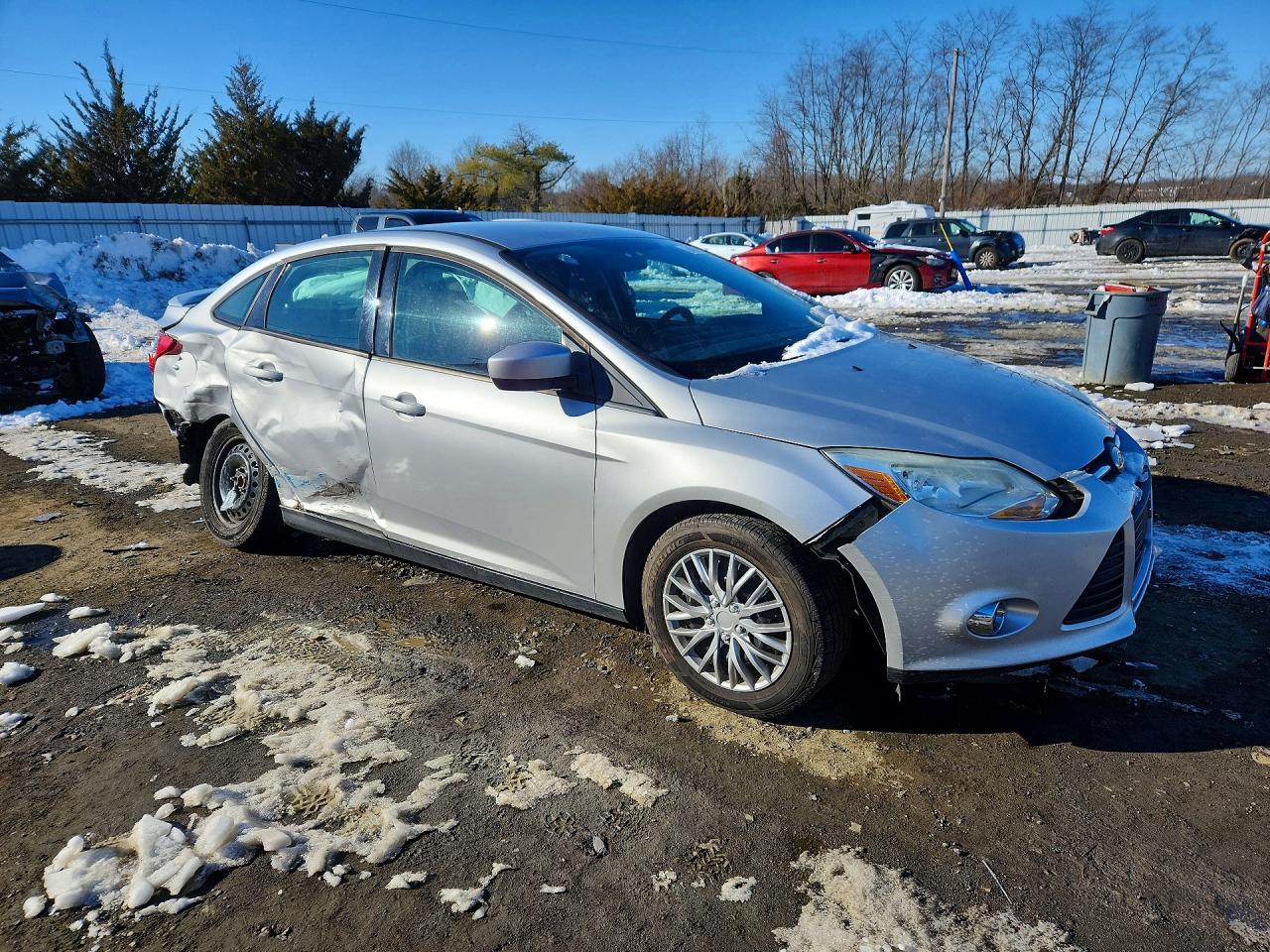 2012 Ford Focus Se Silver vin: 1FAHP3F24CL213082