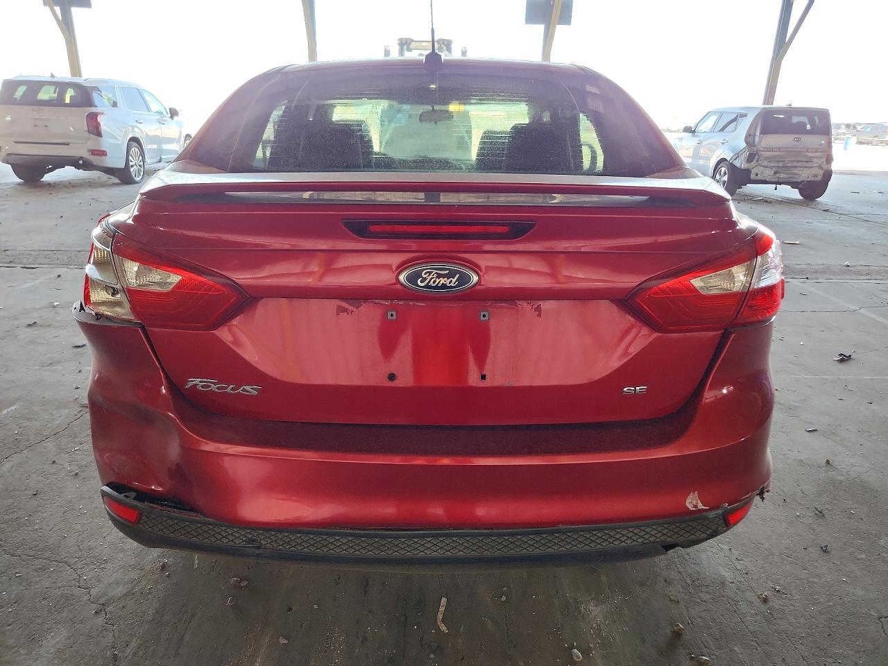 2012 Ford Focus Se Red vin: 1FAHP3F24CL237091