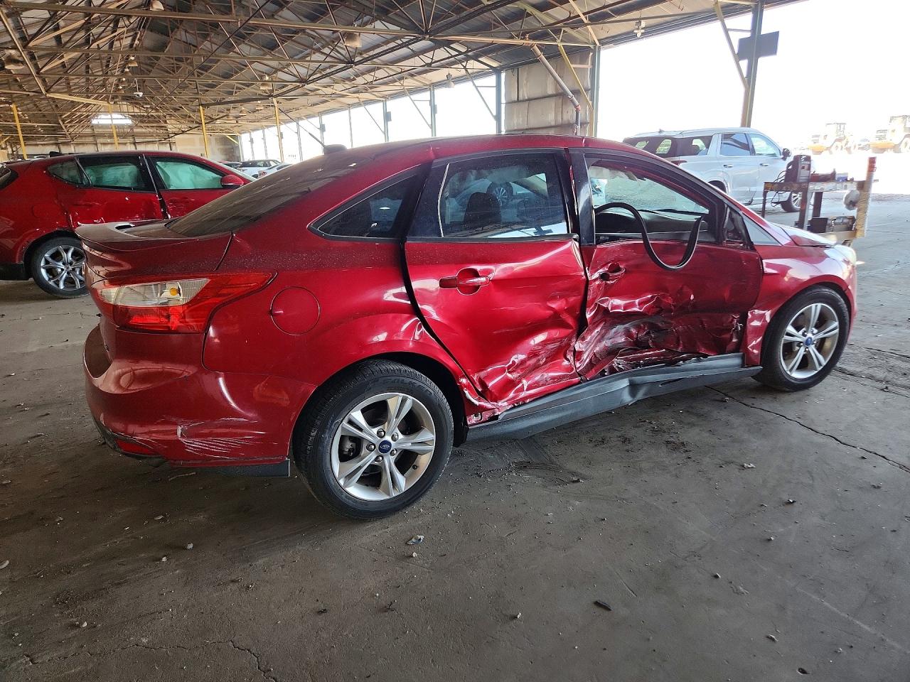 2012 Ford Focus Se Red vin: 1FAHP3F24CL237091