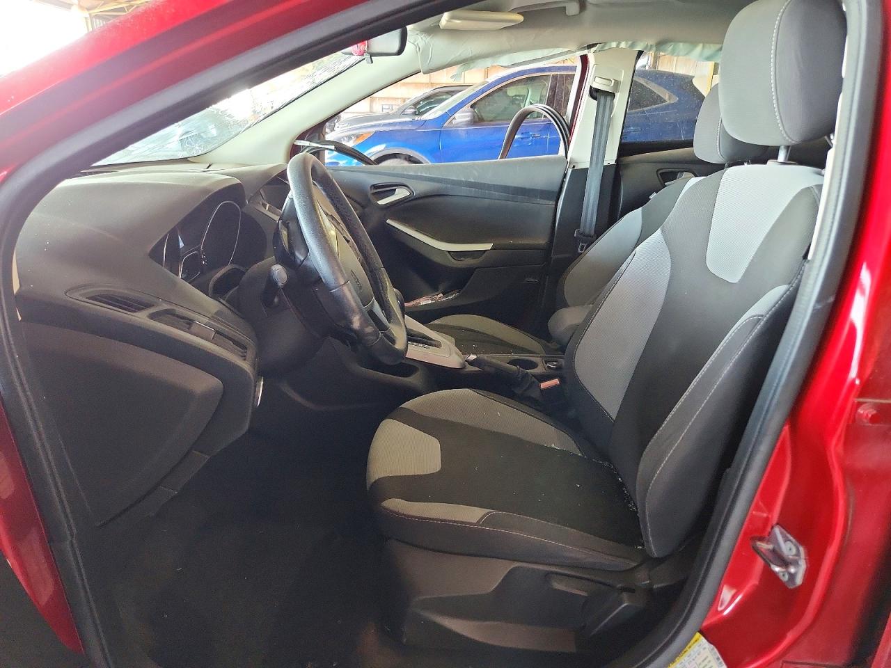 2012 Ford Focus Se Red vin: 1FAHP3F24CL237091