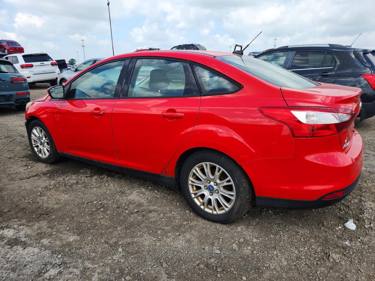 2012 Ford Focus Se Red vin: 1FAHP3F24CL239326