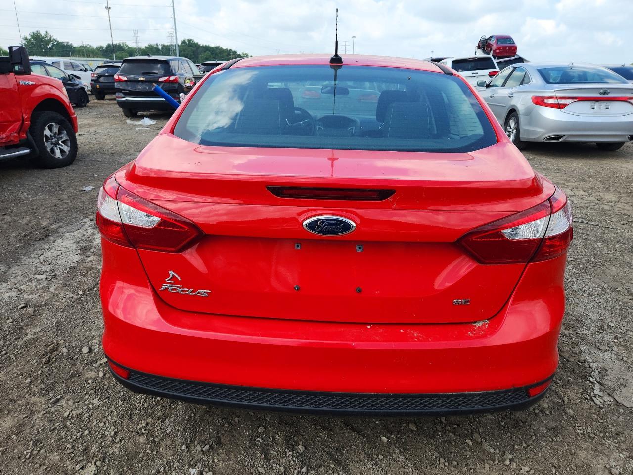 2012 Ford Focus Se Red vin: 1FAHP3F24CL239326