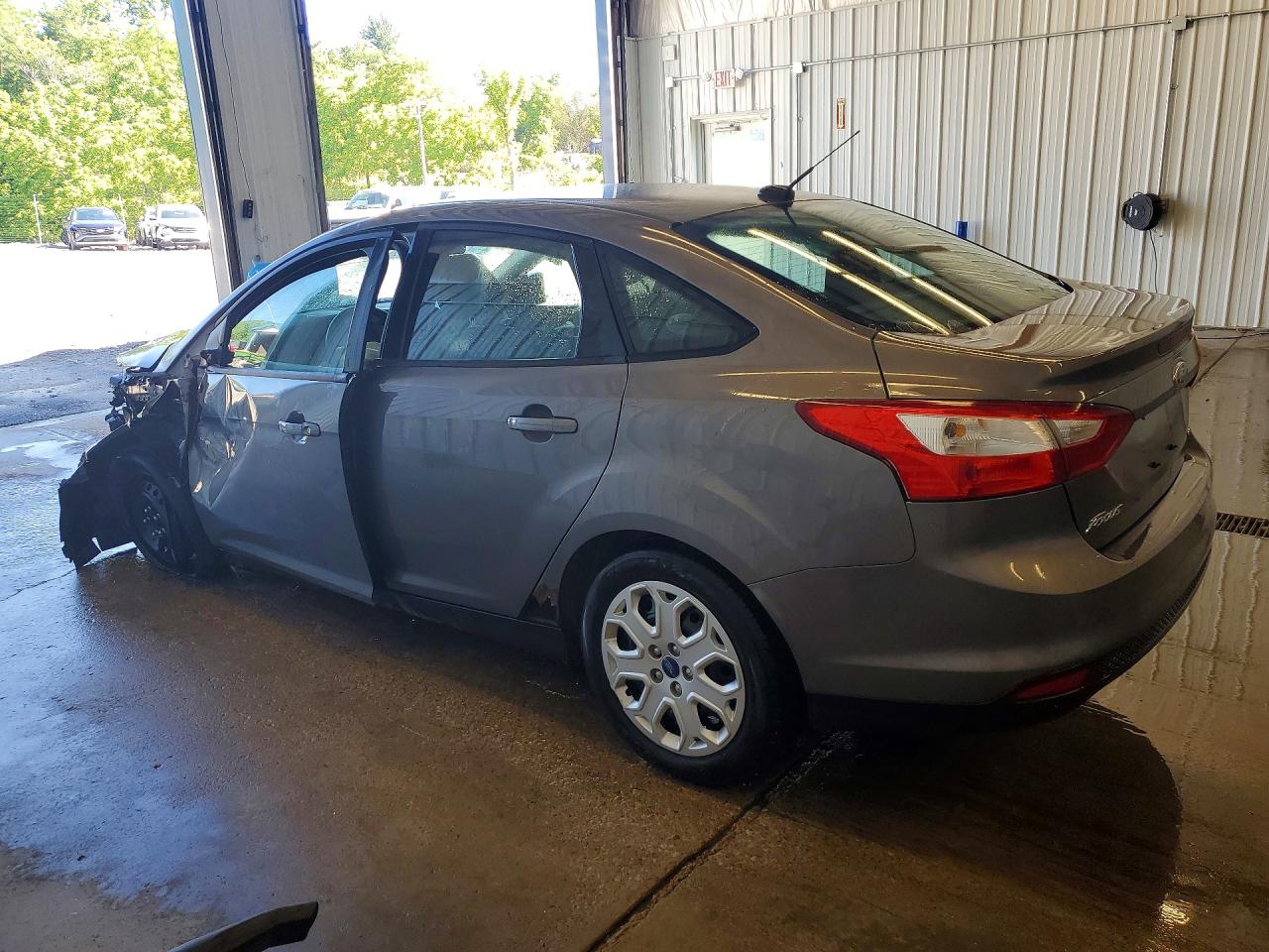2012 Ford Focus Se Gray vin: 1FAHP3F24CL260144