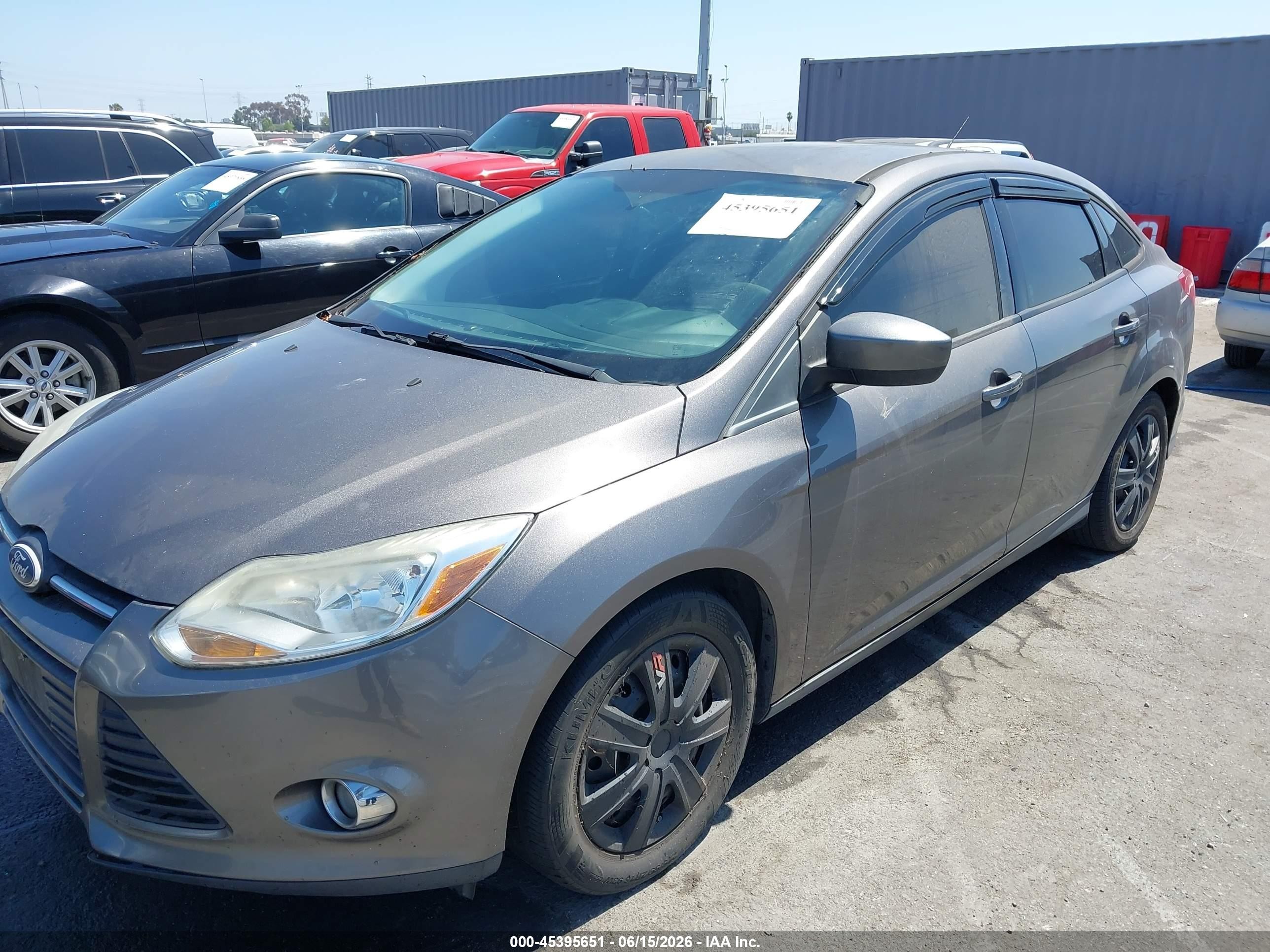 2012 Ford Focus Se Gray vin: 1FAHP3F24CL262671