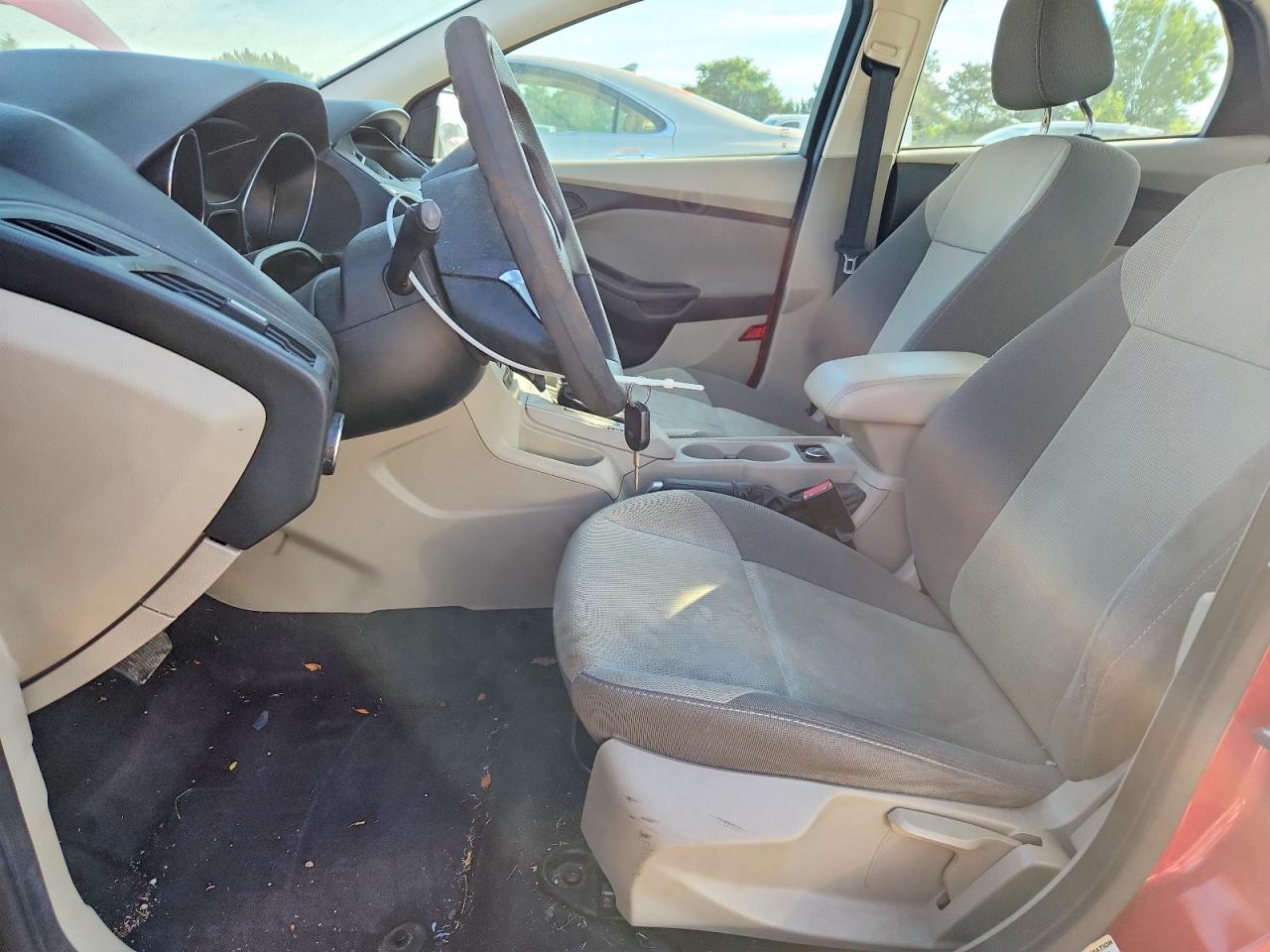 2012 Ford Focus Se Red vin: 1FAHP3F24CL276683