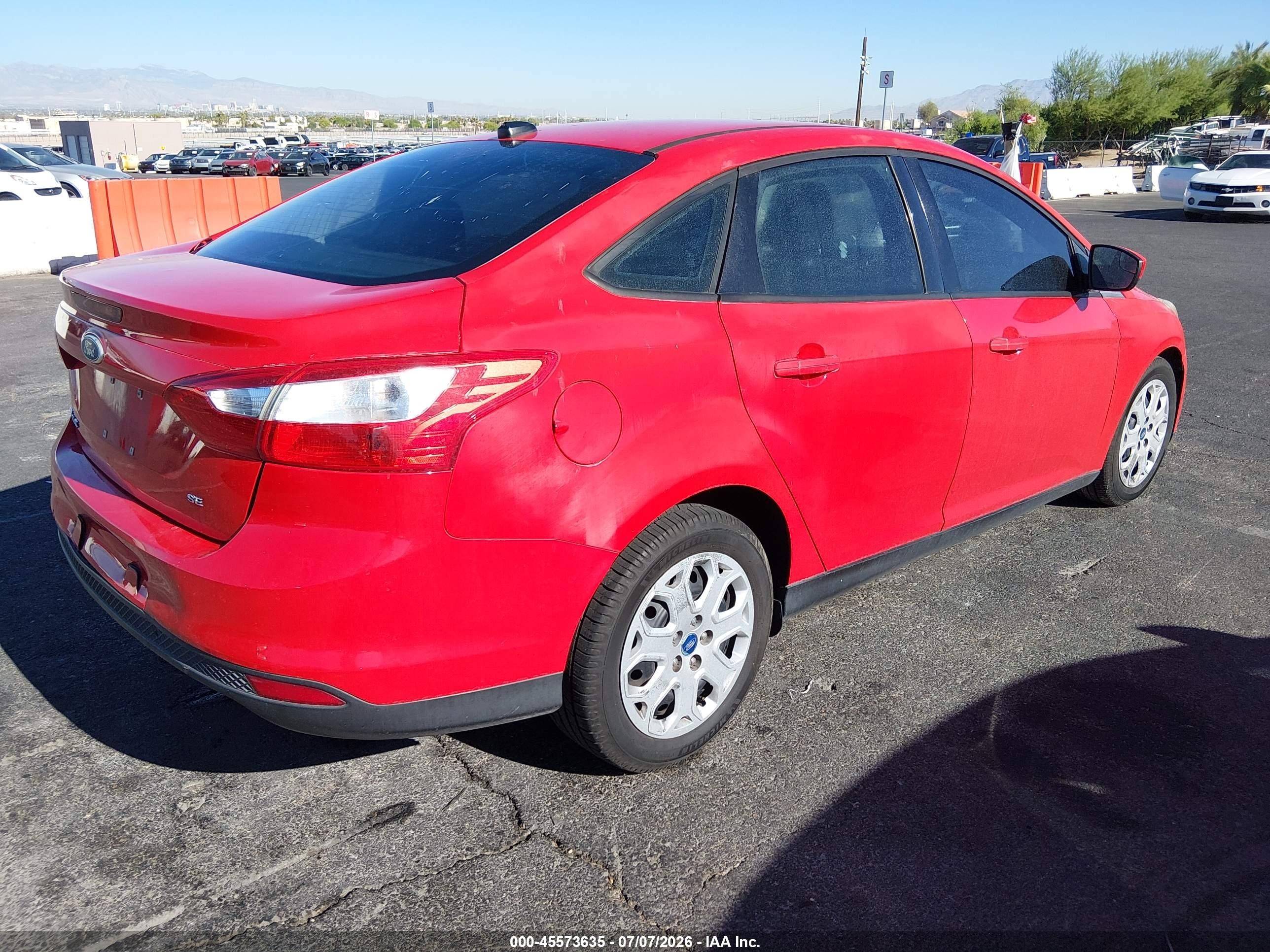 2012 Ford Focus Se Красный vin: 1FAHP3F24CL291071