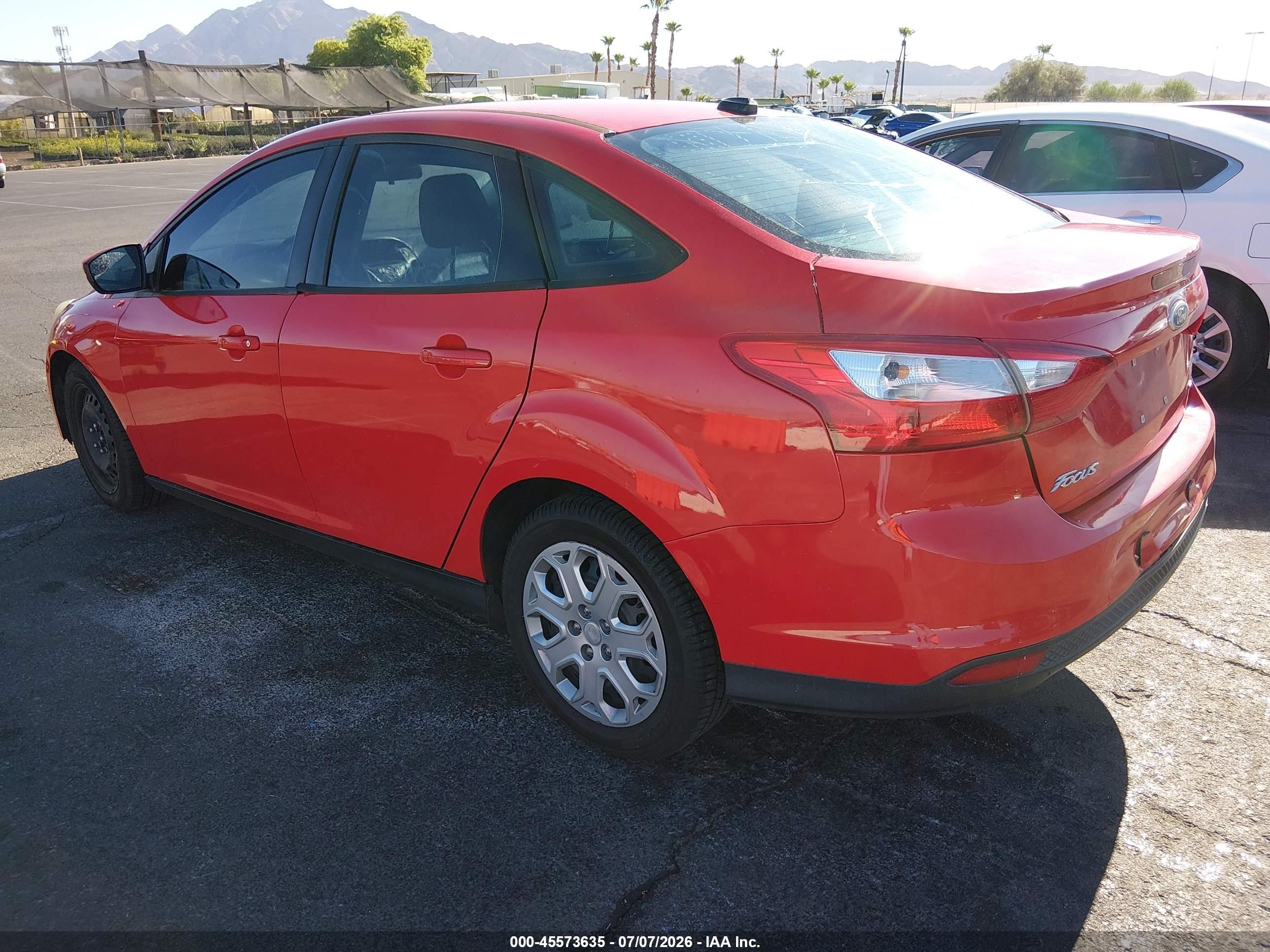 2012 Ford Focus Se Красный vin: 1FAHP3F24CL291071