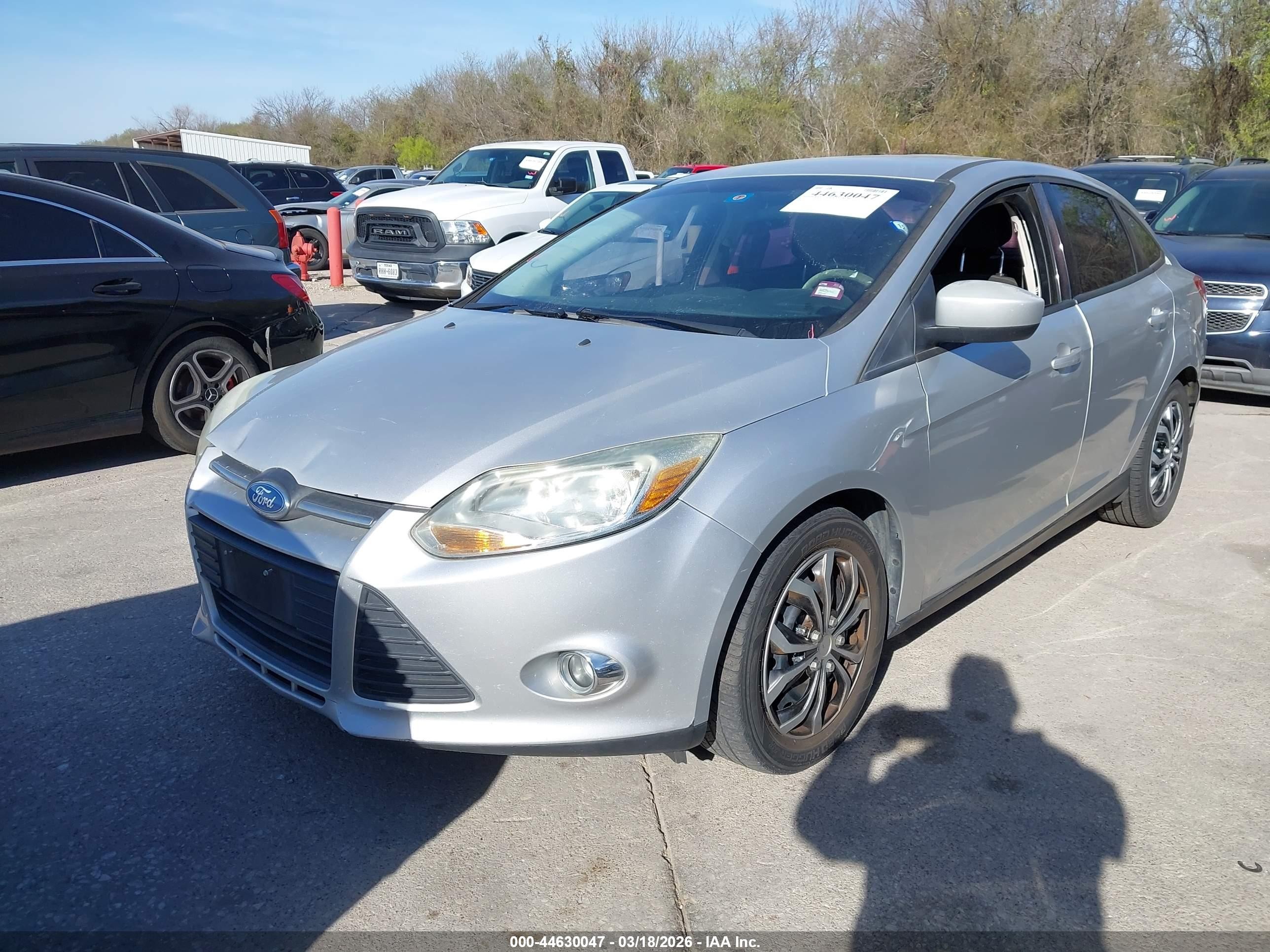 2012 Ford Focus Se Silver vin: 1FAHP3F24CL302814