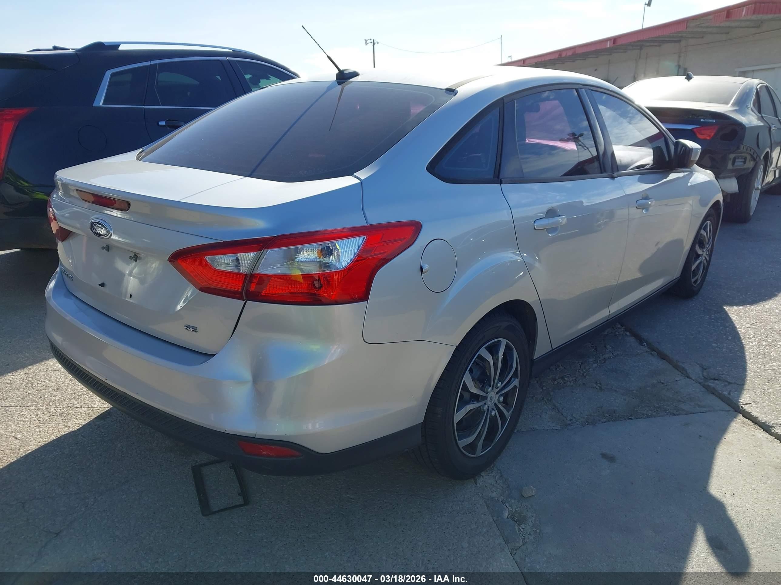 2012 Ford Focus Se Silver vin: 1FAHP3F24CL302814