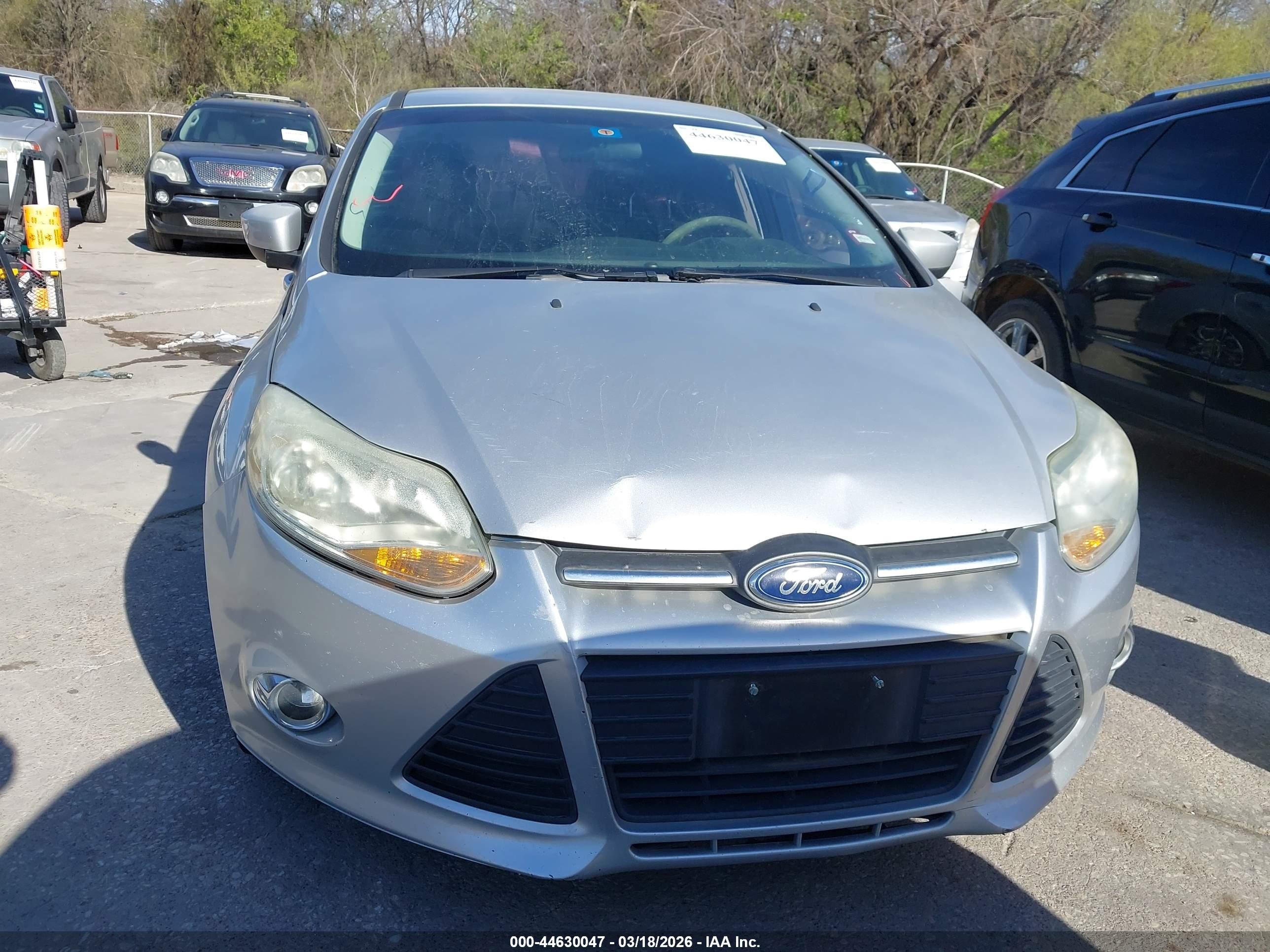 2012 Ford Focus Se Silver vin: 1FAHP3F24CL302814