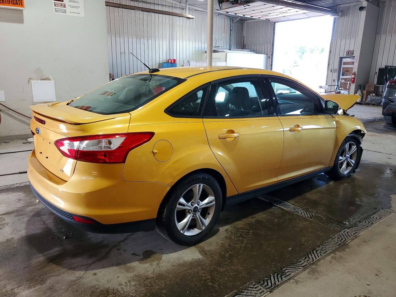 2012 Ford Focus Se Gold vin: 1FAHP3F24CL310475