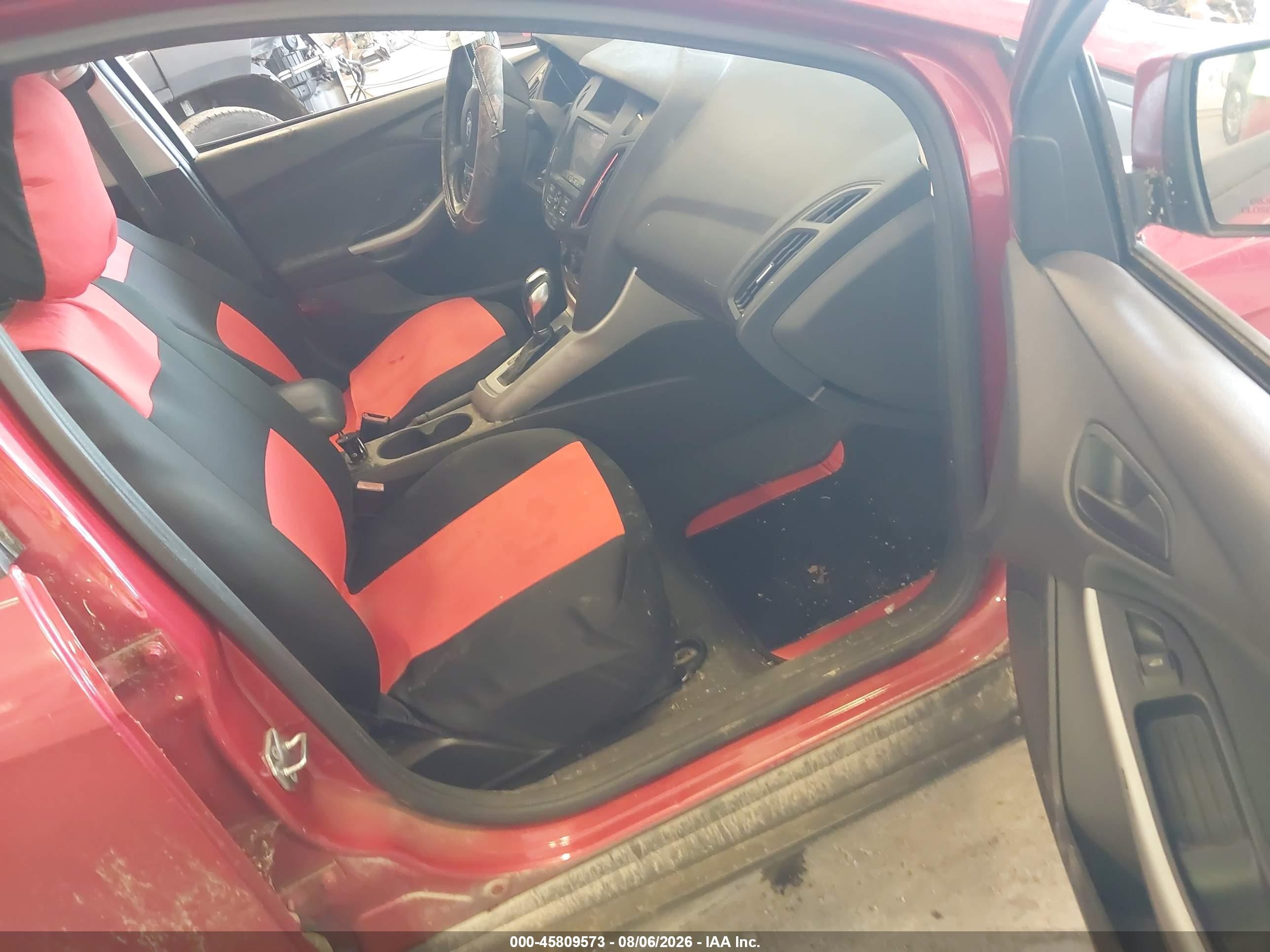 2012 Ford Focus Se Red vin: 1FAHP3F24CL311965