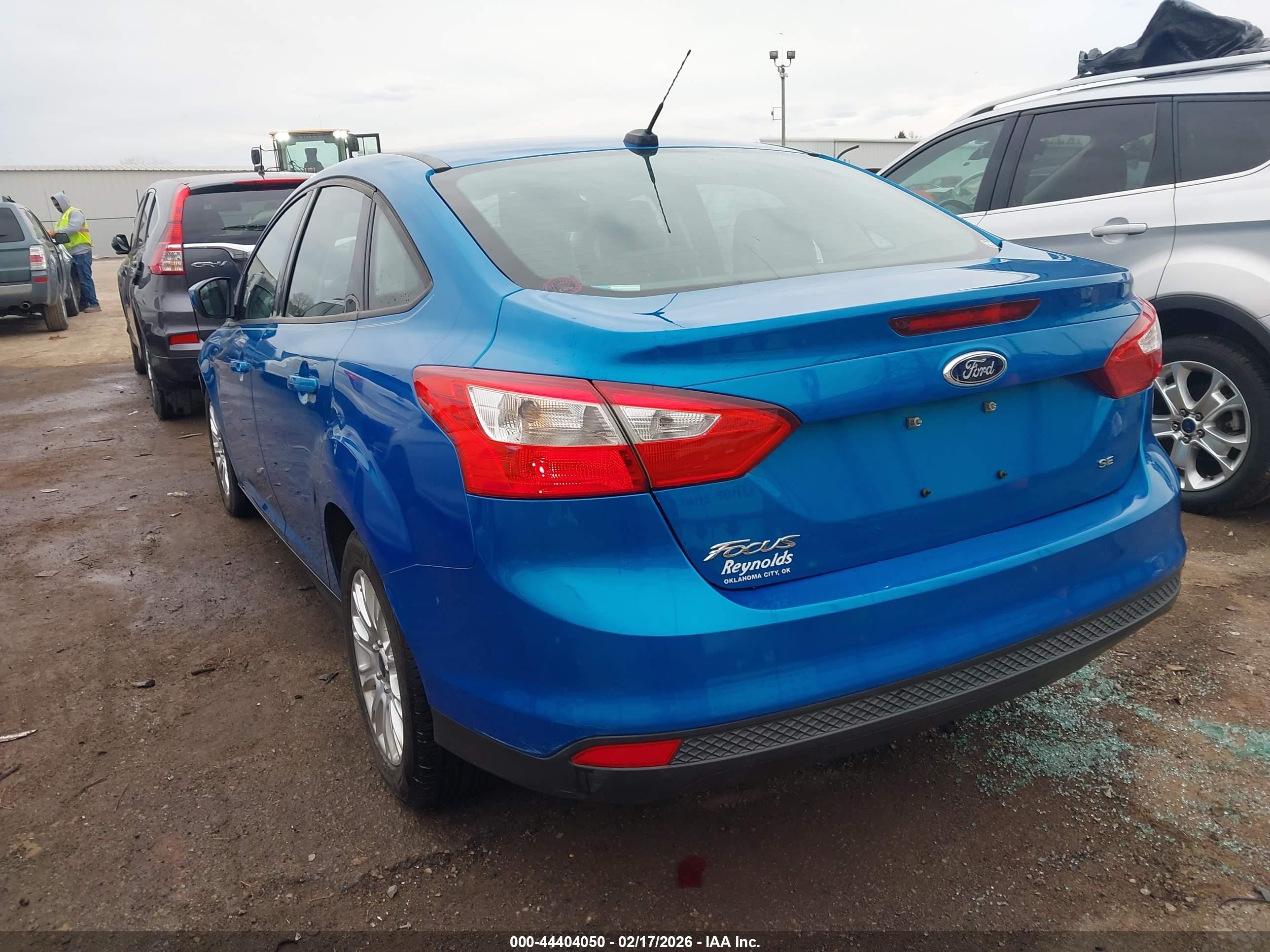 2012 Ford Focus Se Blue vin: 1FAHP3F24CL372975