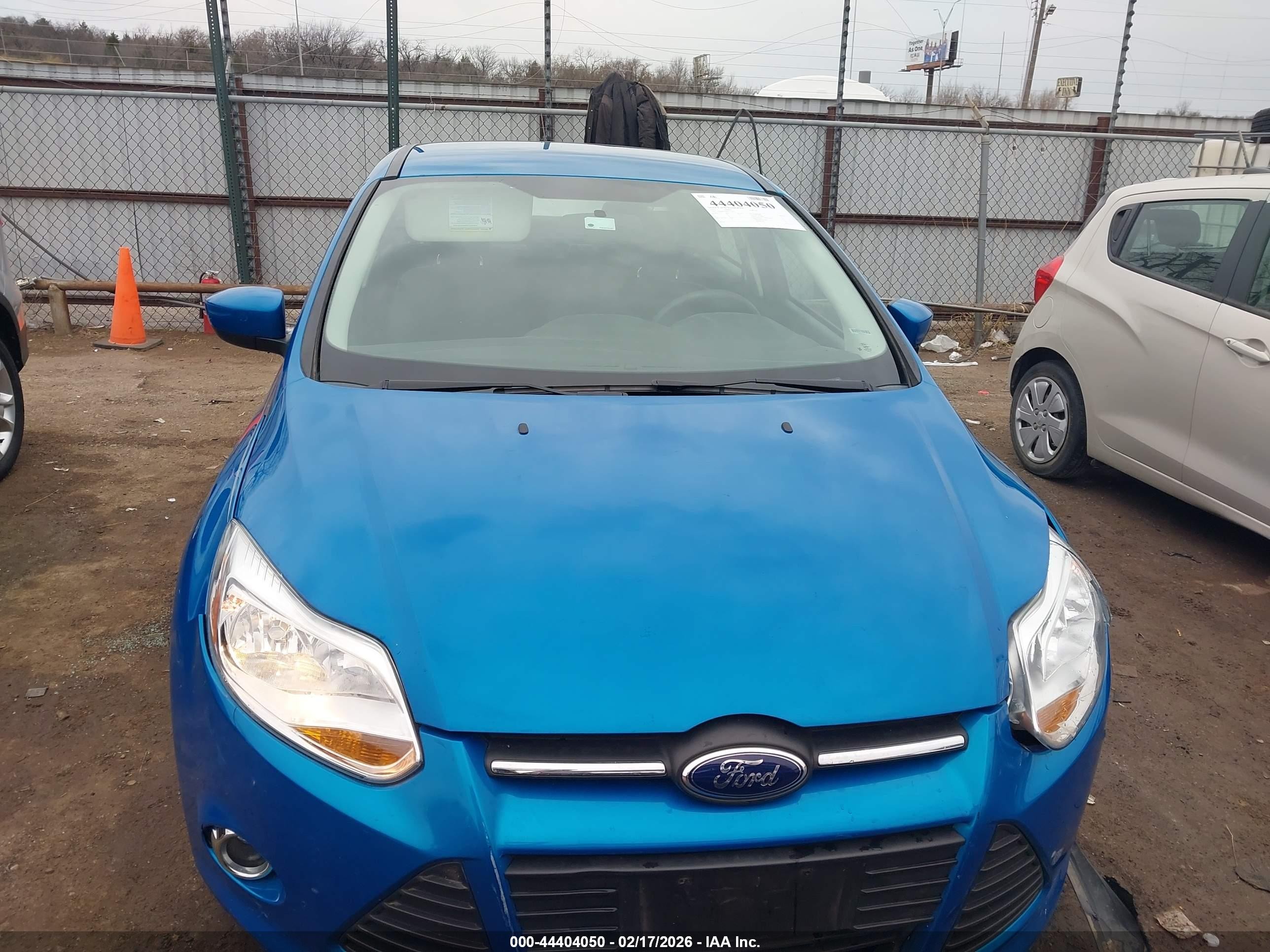 2012 Ford Focus Se Blue vin: 1FAHP3F24CL372975