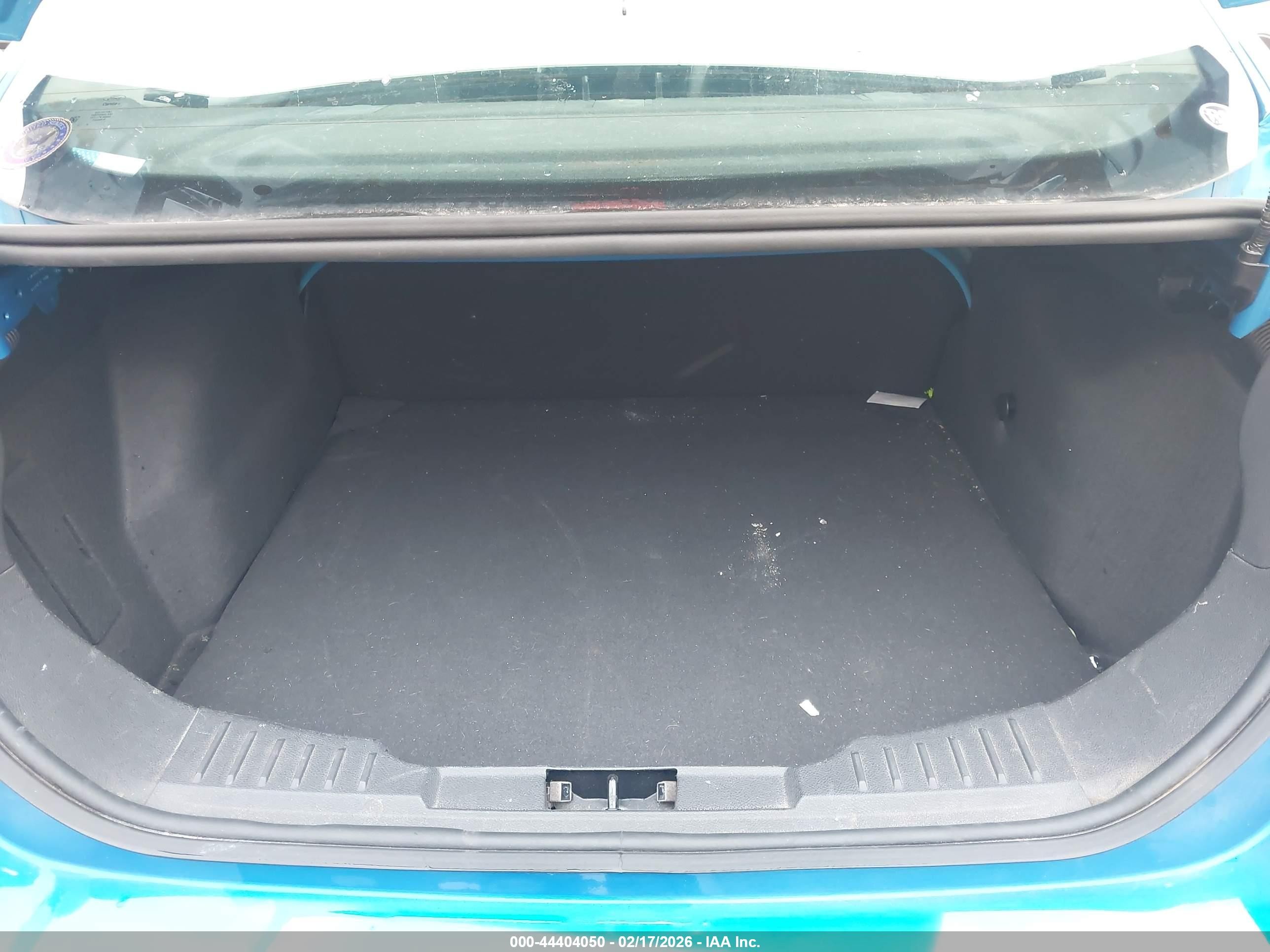 2012 Ford Focus Se Blue vin: 1FAHP3F24CL372975