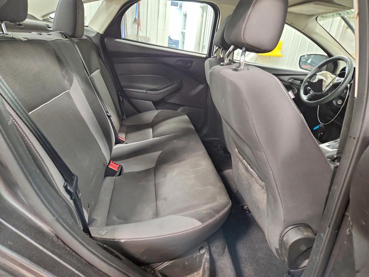 2012 Ford Focus Se Серый vin: 1FAHP3F24CL382177