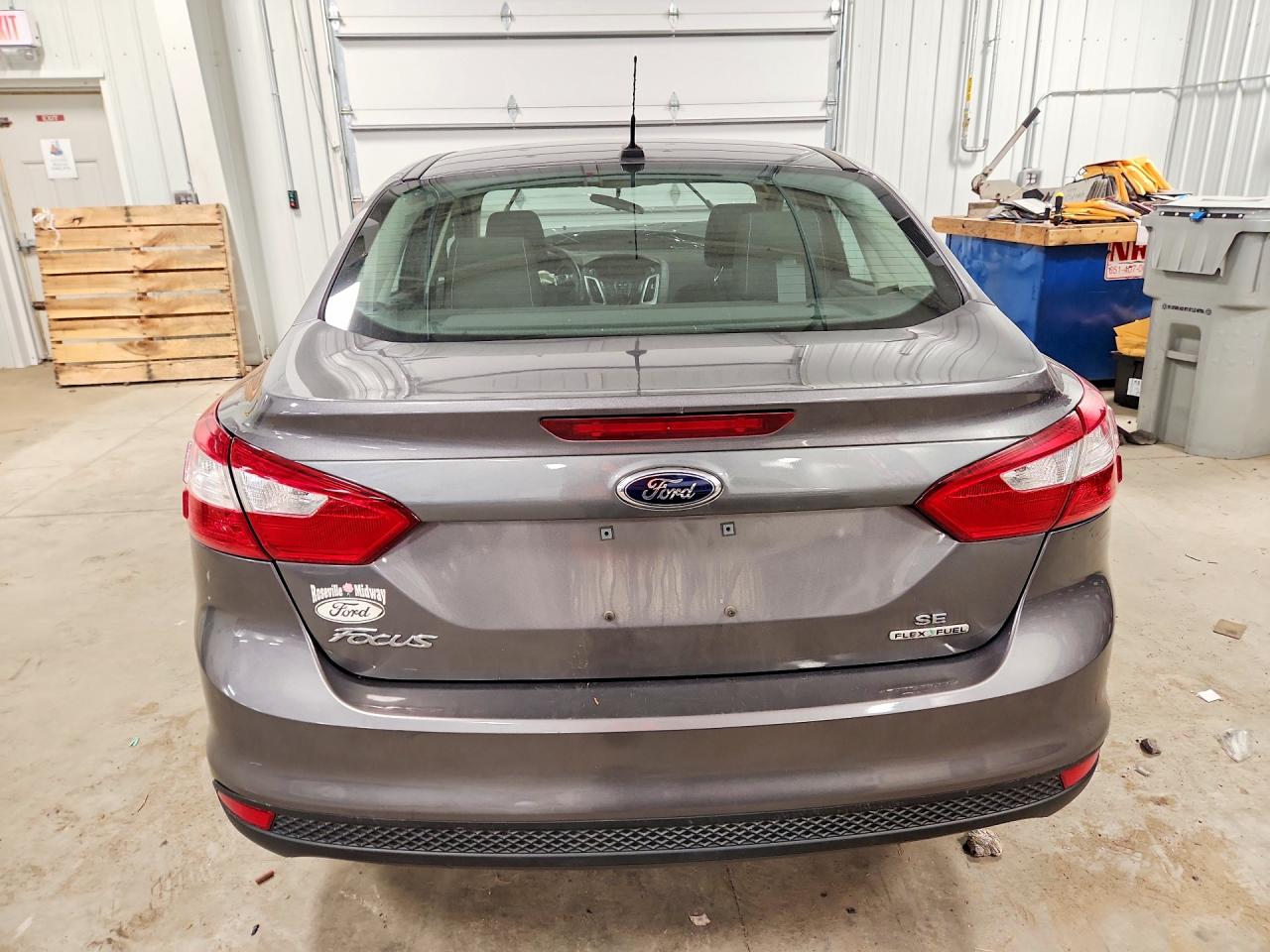 2012 Ford Focus Se Серый vin: 1FAHP3F24CL382177