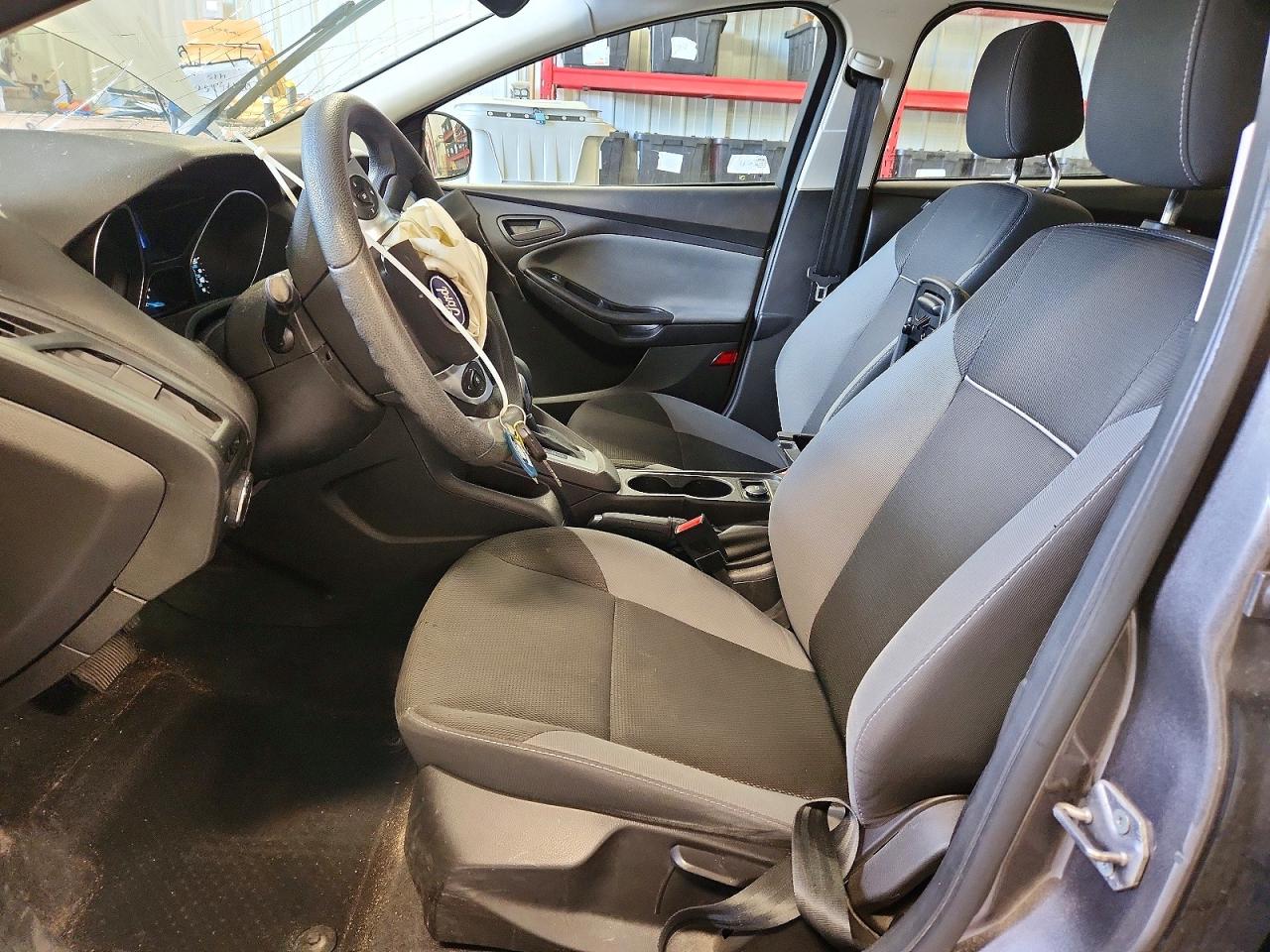 2012 Ford Focus Se Серый vin: 1FAHP3F24CL382177