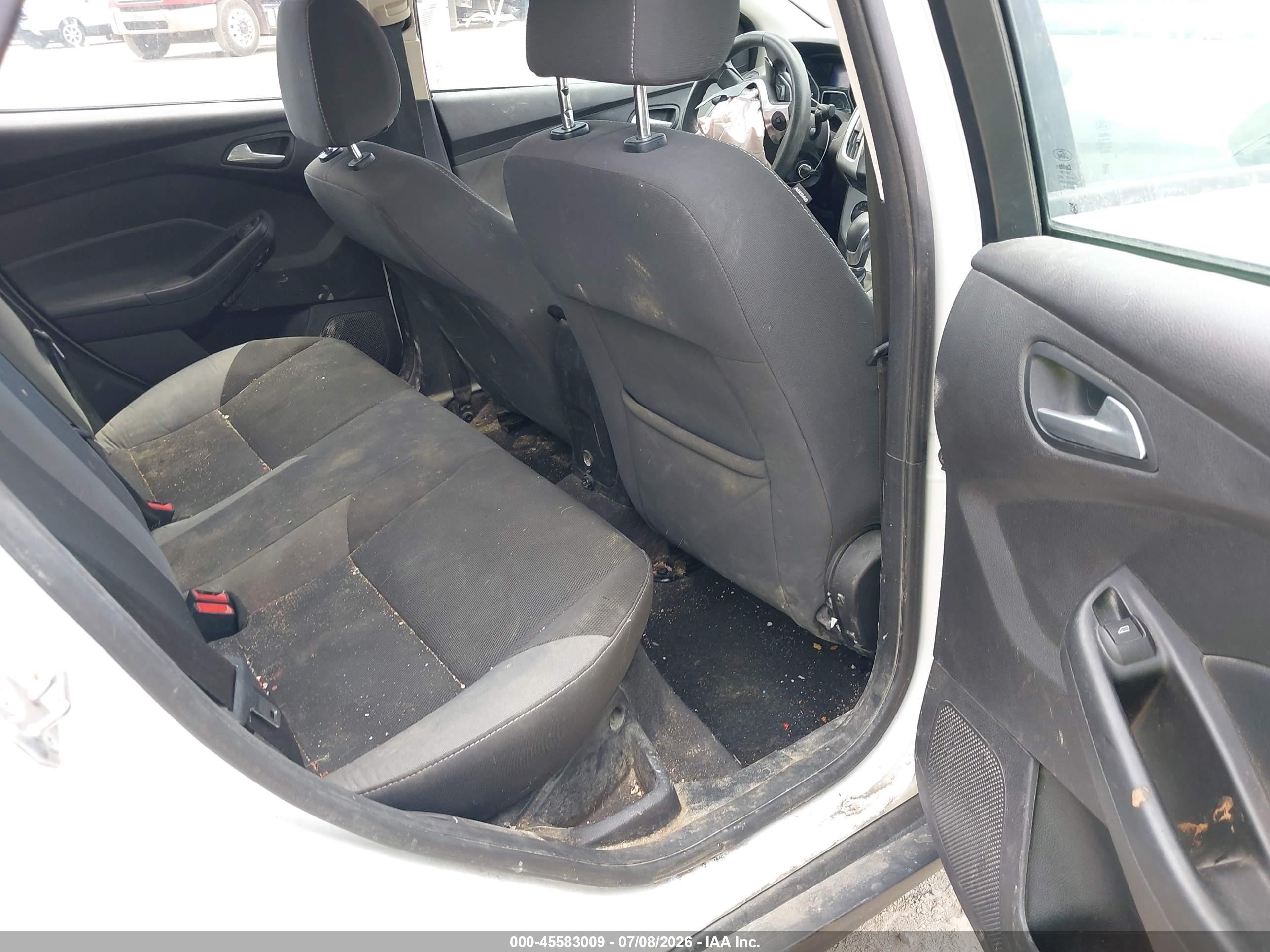2012 Ford Focus Se White vin: 1FAHP3F24CL471036