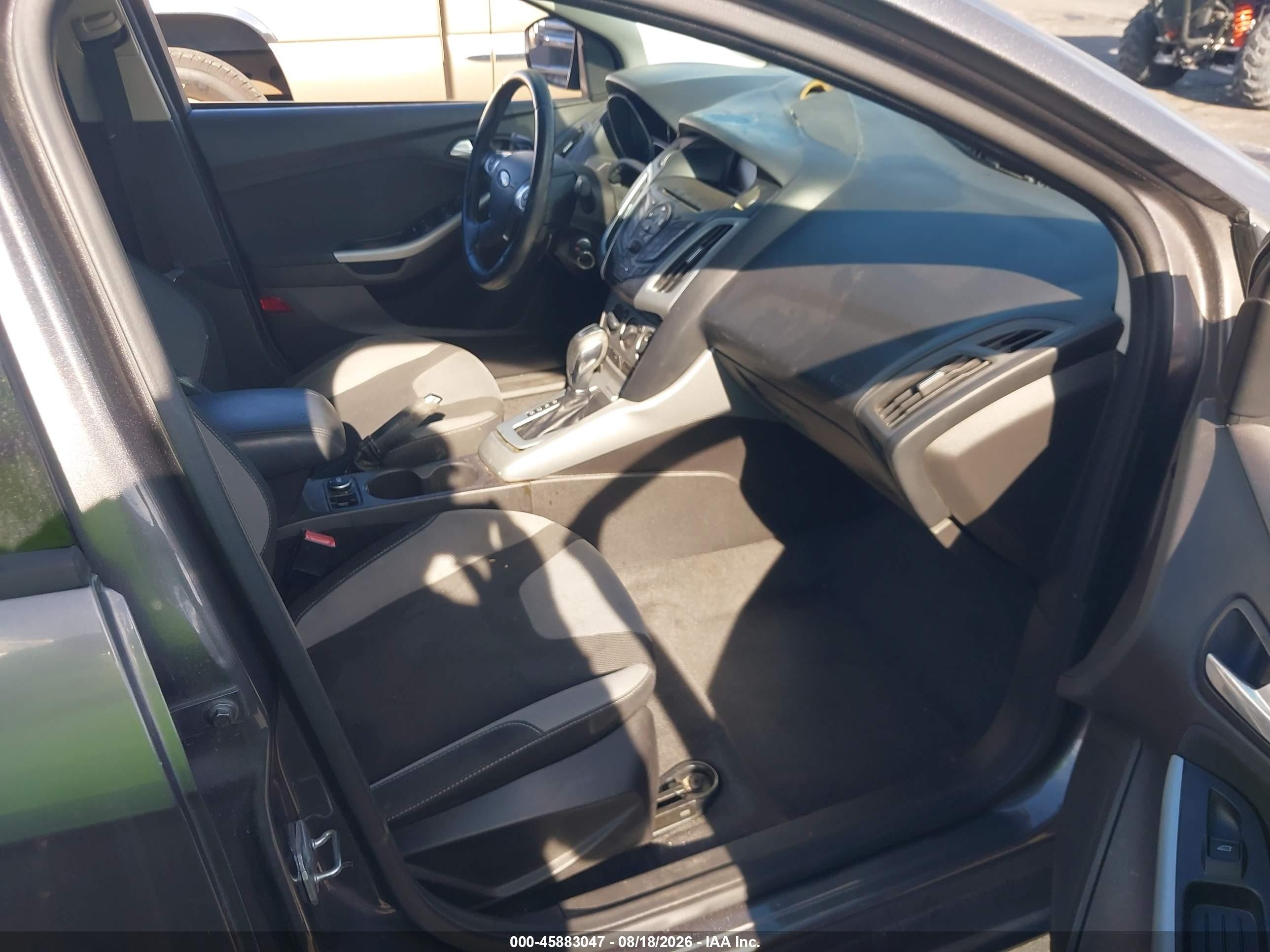 2012 Ford Focus Se Gray vin: 1FAHP3F25CL105134