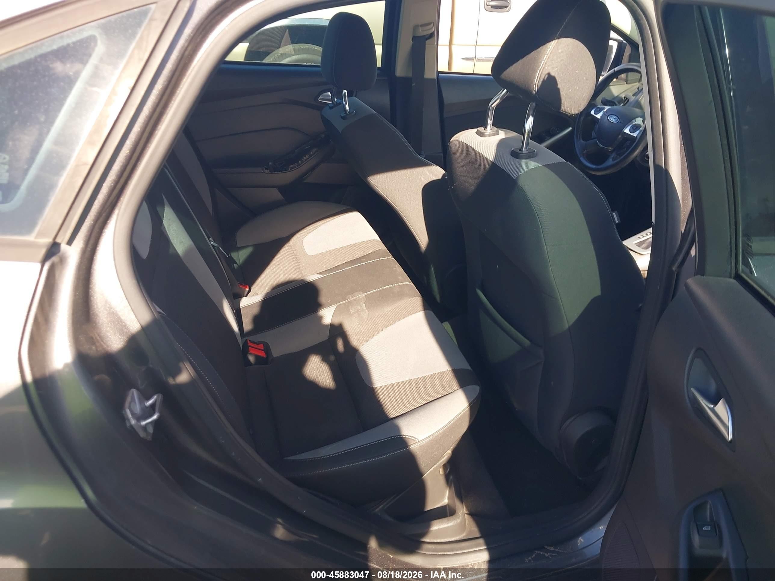 2012 Ford Focus Se Gray vin: 1FAHP3F25CL105134