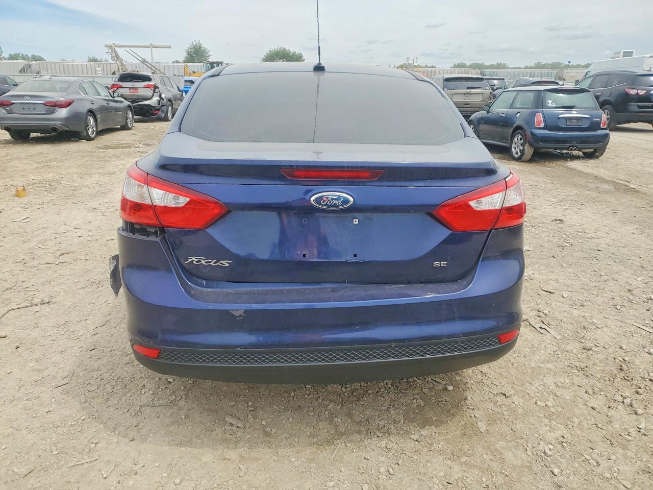 2012 Ford Focus Se Blue vin: 1FAHP3F25CL122922