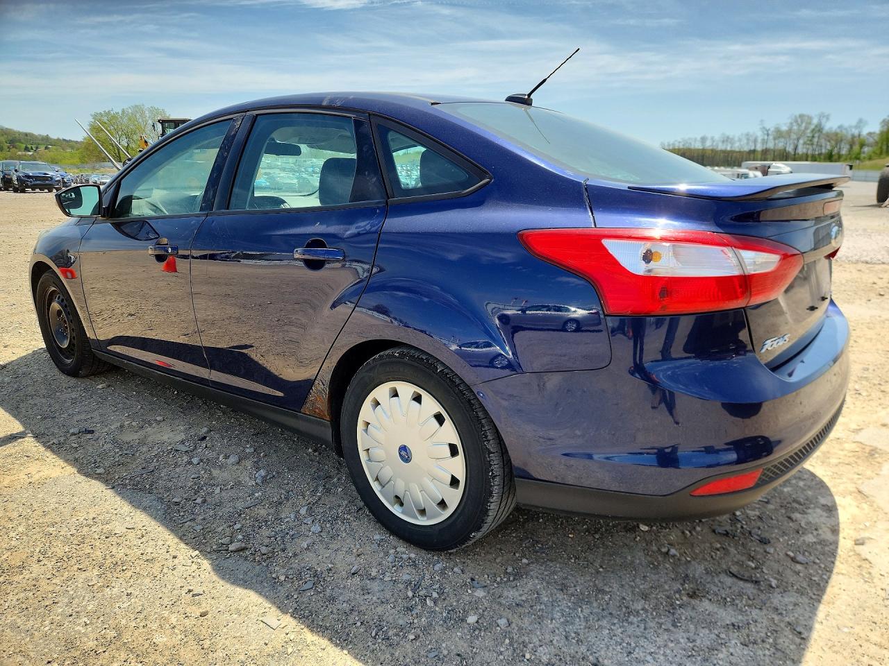 2012 Ford Focus Se Blue vin: 1FAHP3F25CL128154