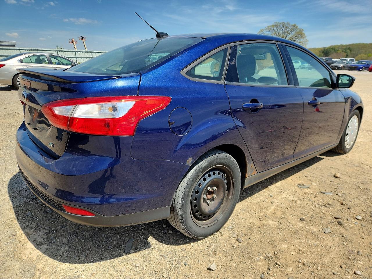 2012 Ford Focus Se Blue vin: 1FAHP3F25CL128154