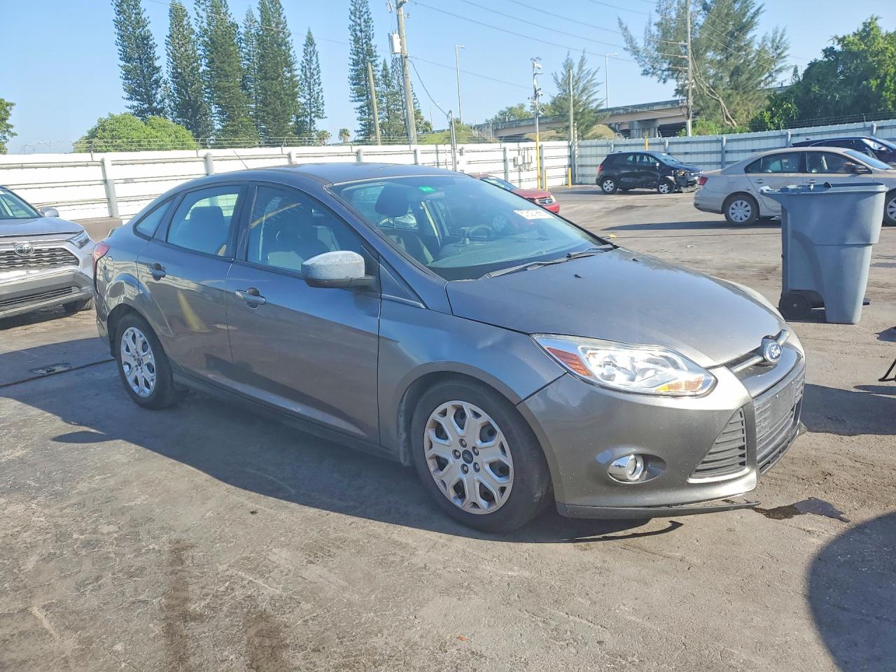 2012 Ford Focus Se Silver vin: 1FAHP3F25CL179752