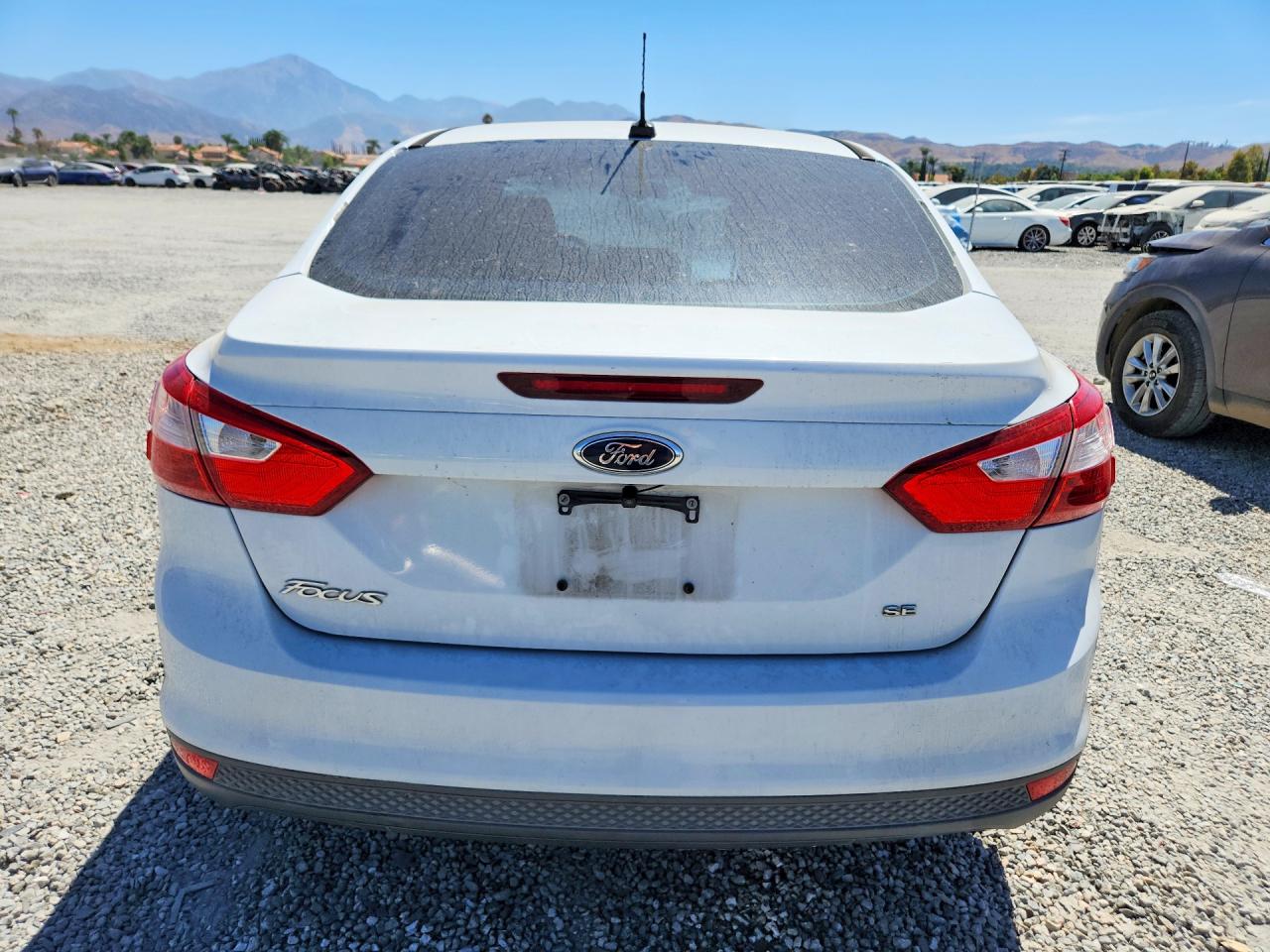 2012 Ford Focus Se White vin: 1FAHP3F25CL196809