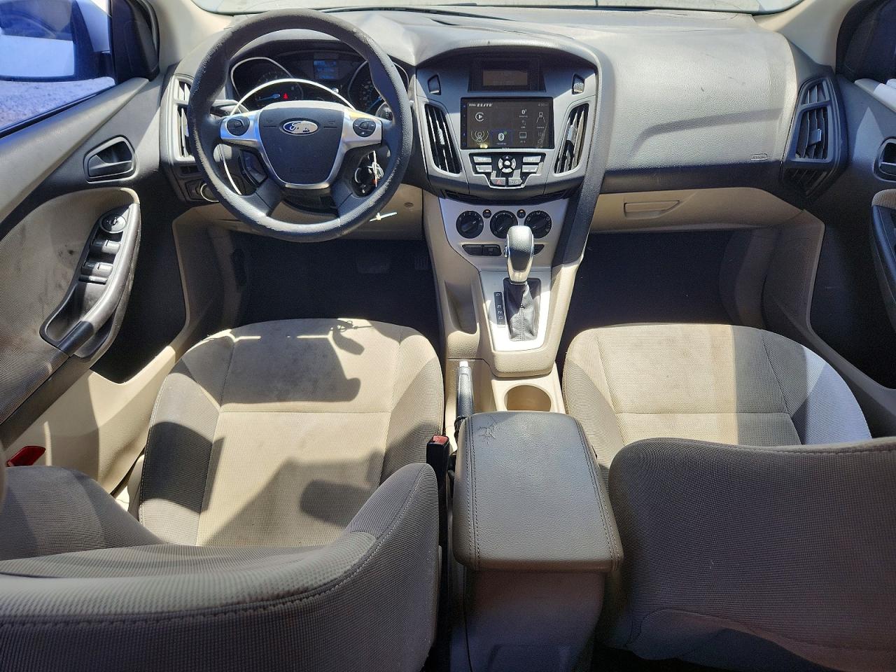 2012 Ford Focus Se White vin: 1FAHP3F25CL196809
