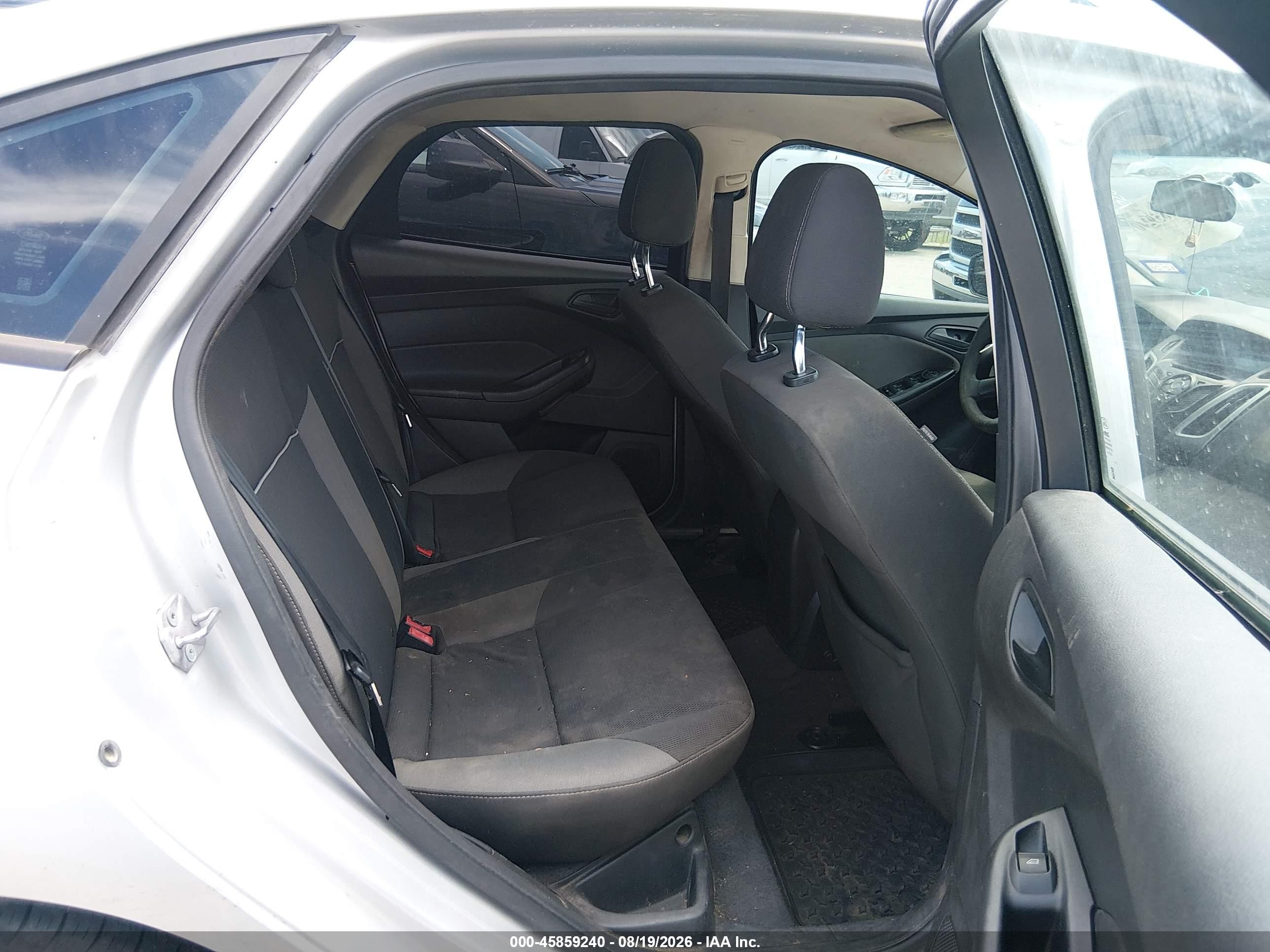 2012 Ford Focus Se White vin: 1FAHP3F25CL207355