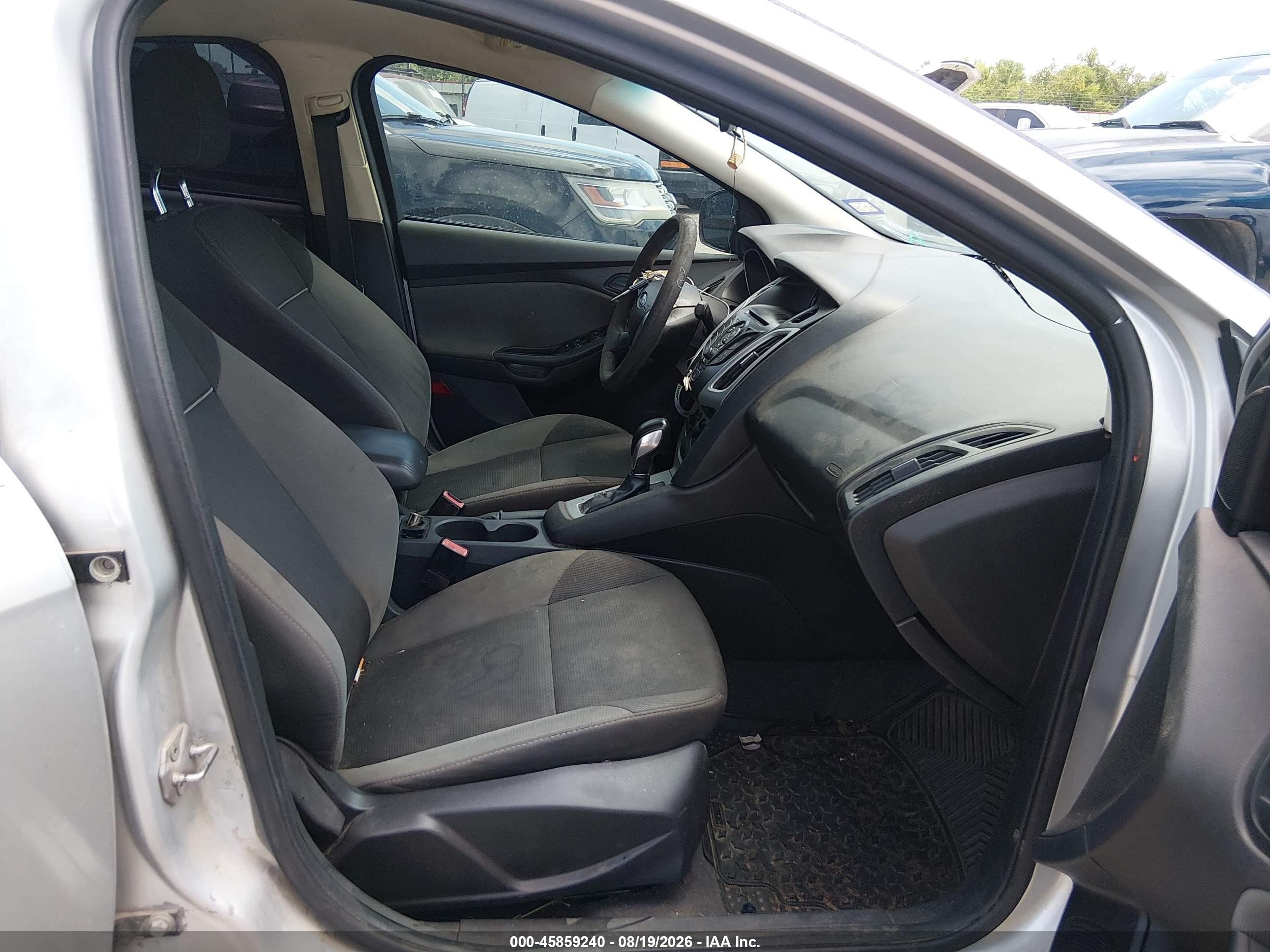 2012 Ford Focus Se White vin: 1FAHP3F25CL207355