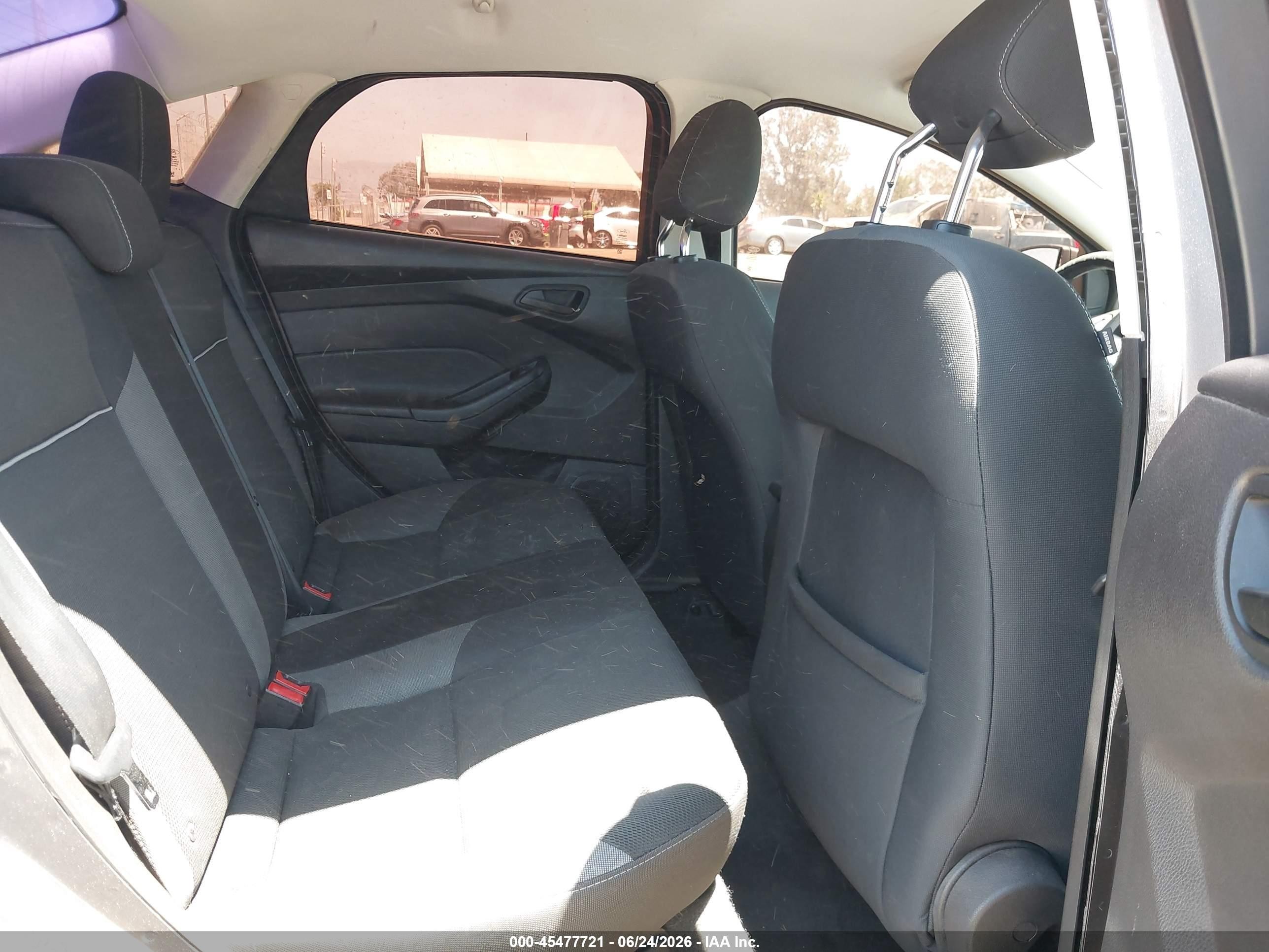 2012 Ford Focus Se Серый vin: 1FAHP3F25CL239349