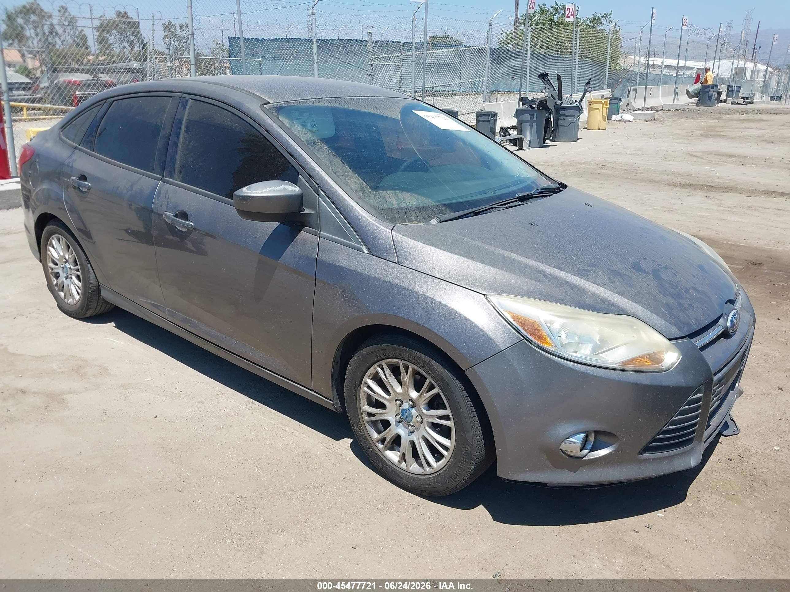 2012 Ford Focus Se Серый vin: 1FAHP3F25CL239349