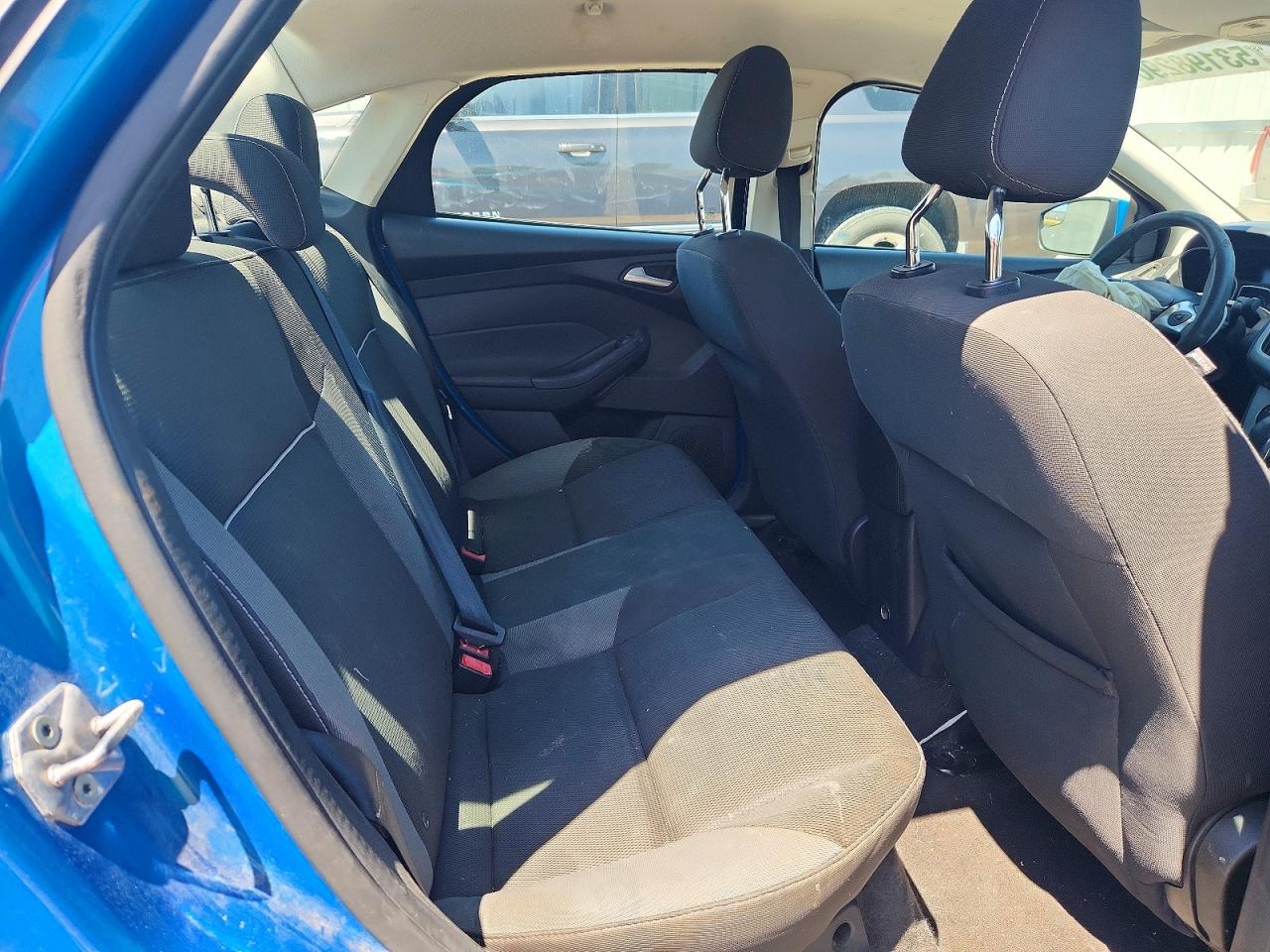 2012 Ford Focus Se Blue vin: 1FAHP3F25CL243725