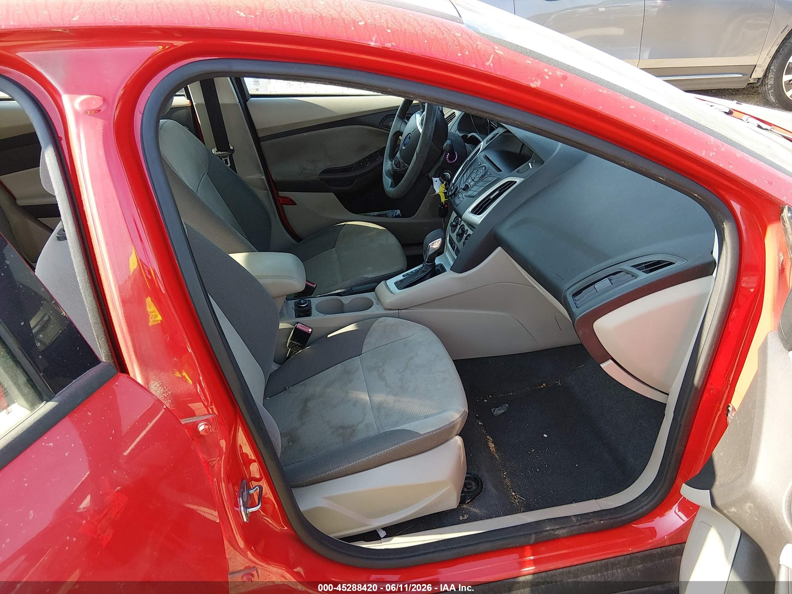 2012 Ford Focus Se Red vin: 1FAHP3F25CL254045