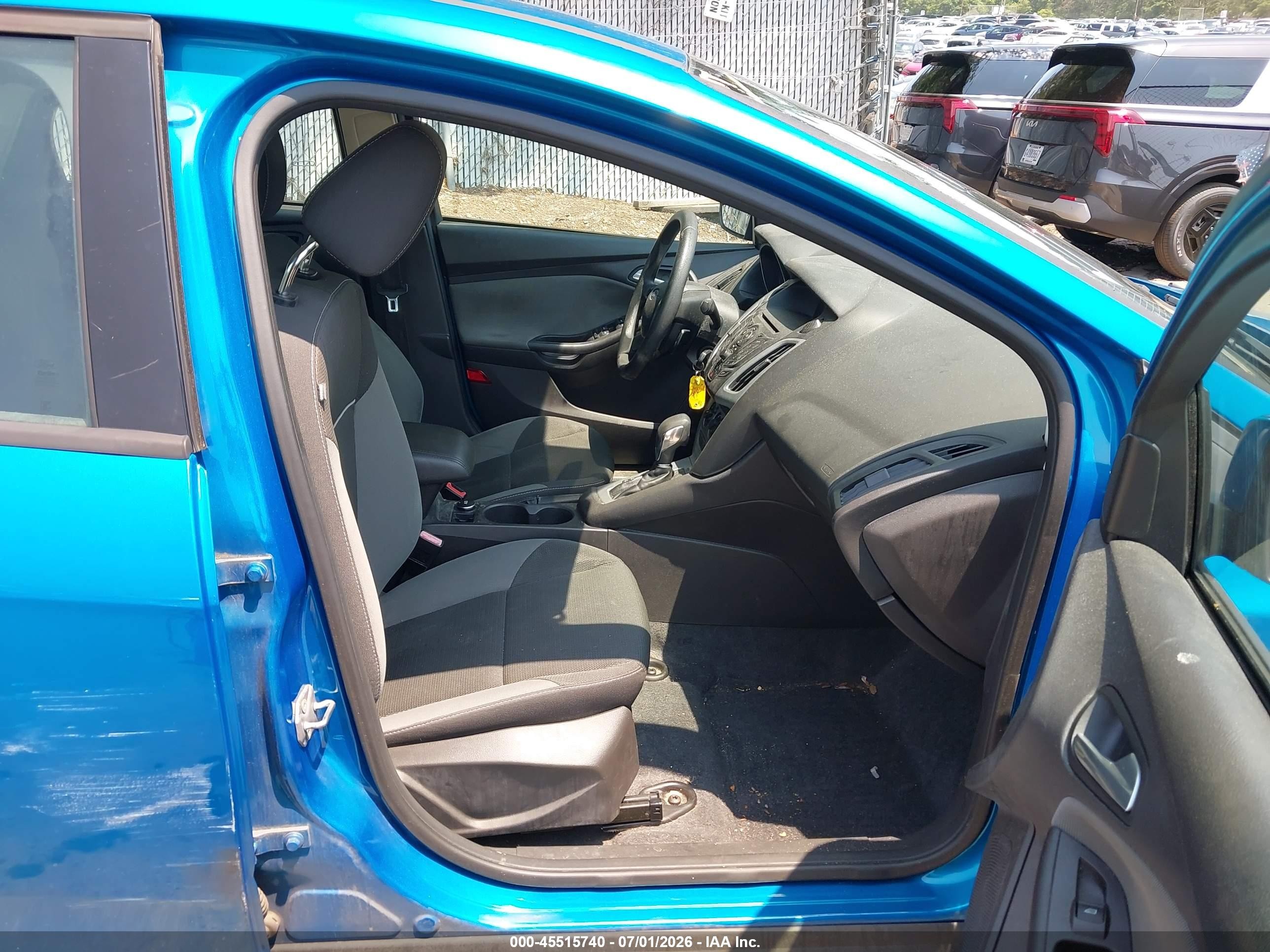 2012 Ford Focus Se Синий vin: 1FAHP3F25CL262520
