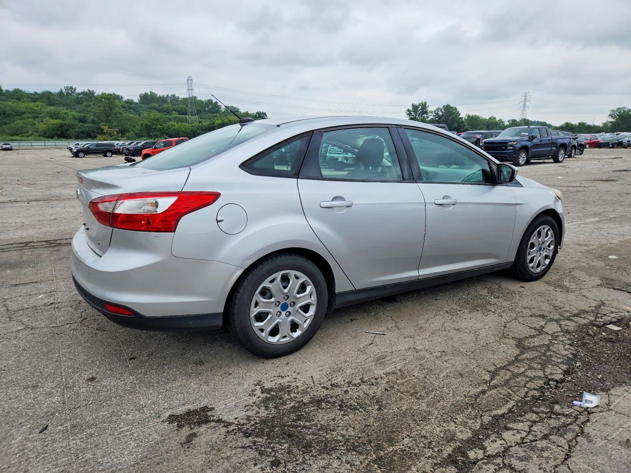 2012 Ford Focus Se Silver vin: 1FAHP3F25CL263442