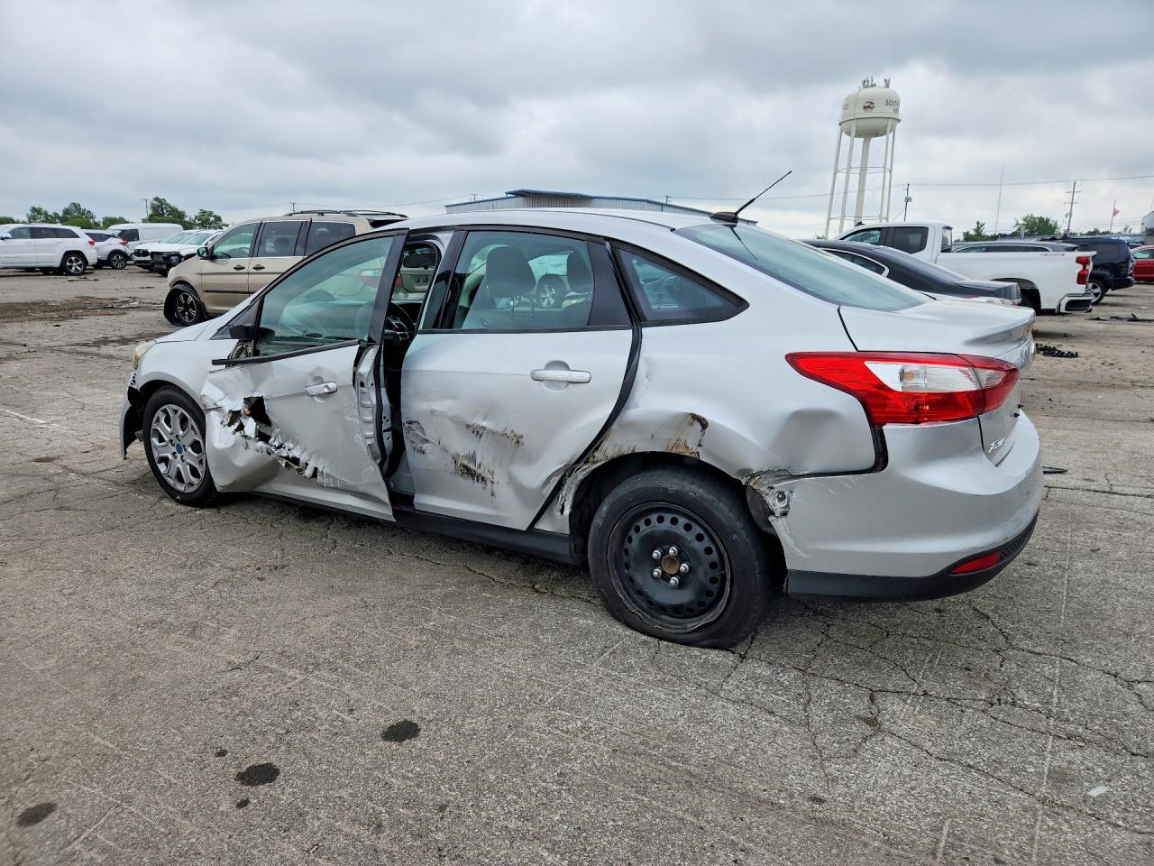 2012 Ford Focus Se Silver vin: 1FAHP3F25CL263442