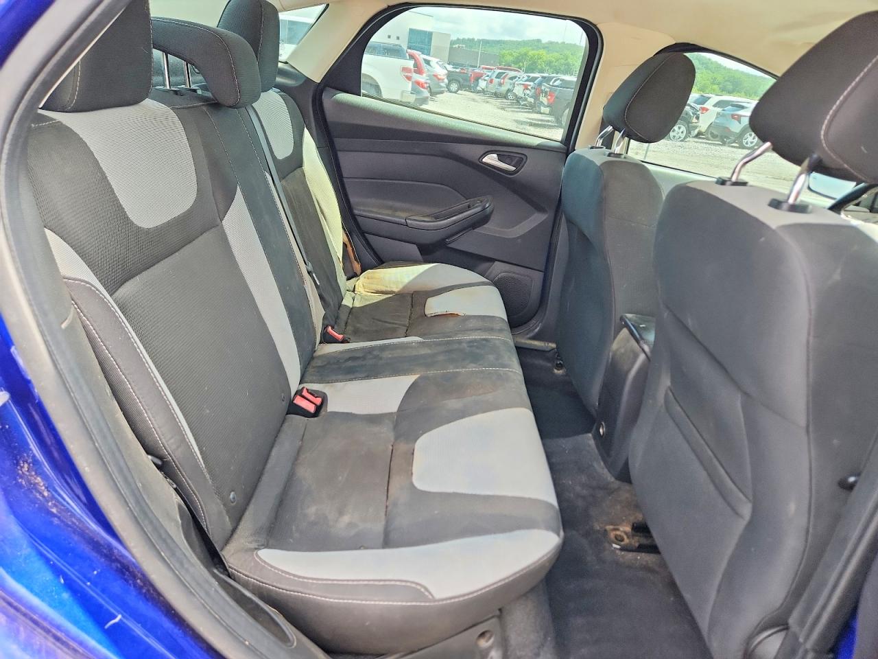 2012 Ford Focus Se Blue vin: 1FAHP3F25CL279110