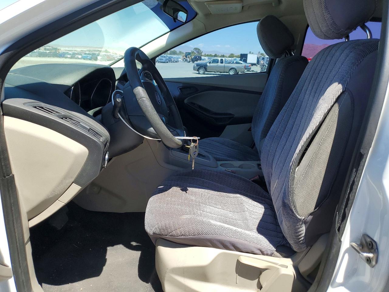 2012 Ford Focus Se Белый vin: 1FAHP3F25CL294500