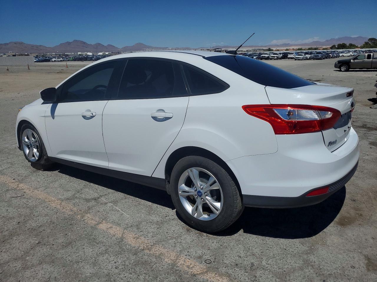2012 Ford Focus Se Белый vin: 1FAHP3F25CL294500