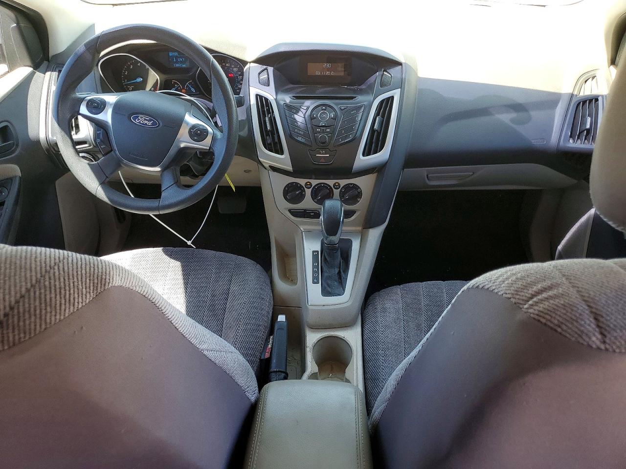 2012 Ford Focus Se Белый vin: 1FAHP3F25CL294500